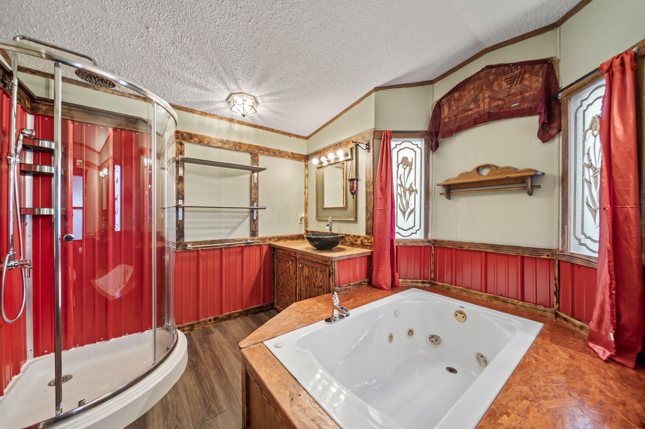 1330 Hanover Road, 203 Property Photo 23