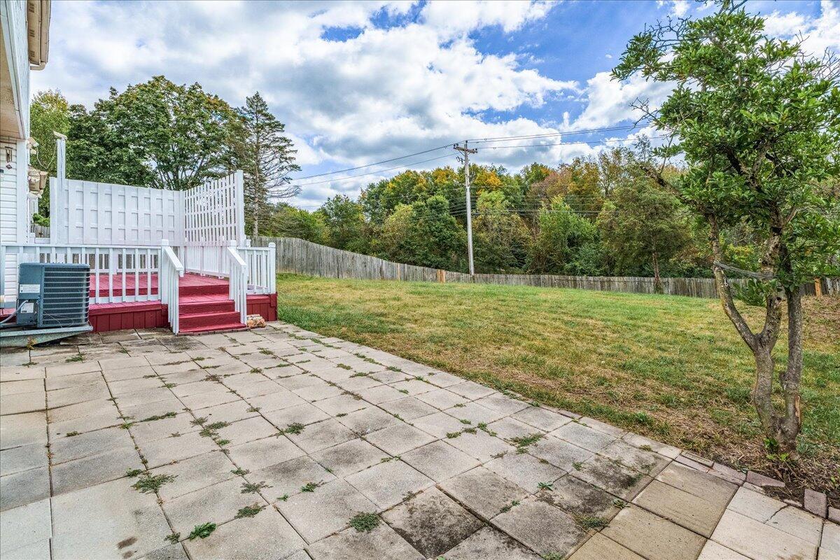 199 Spicewood Lane Property Photo 28