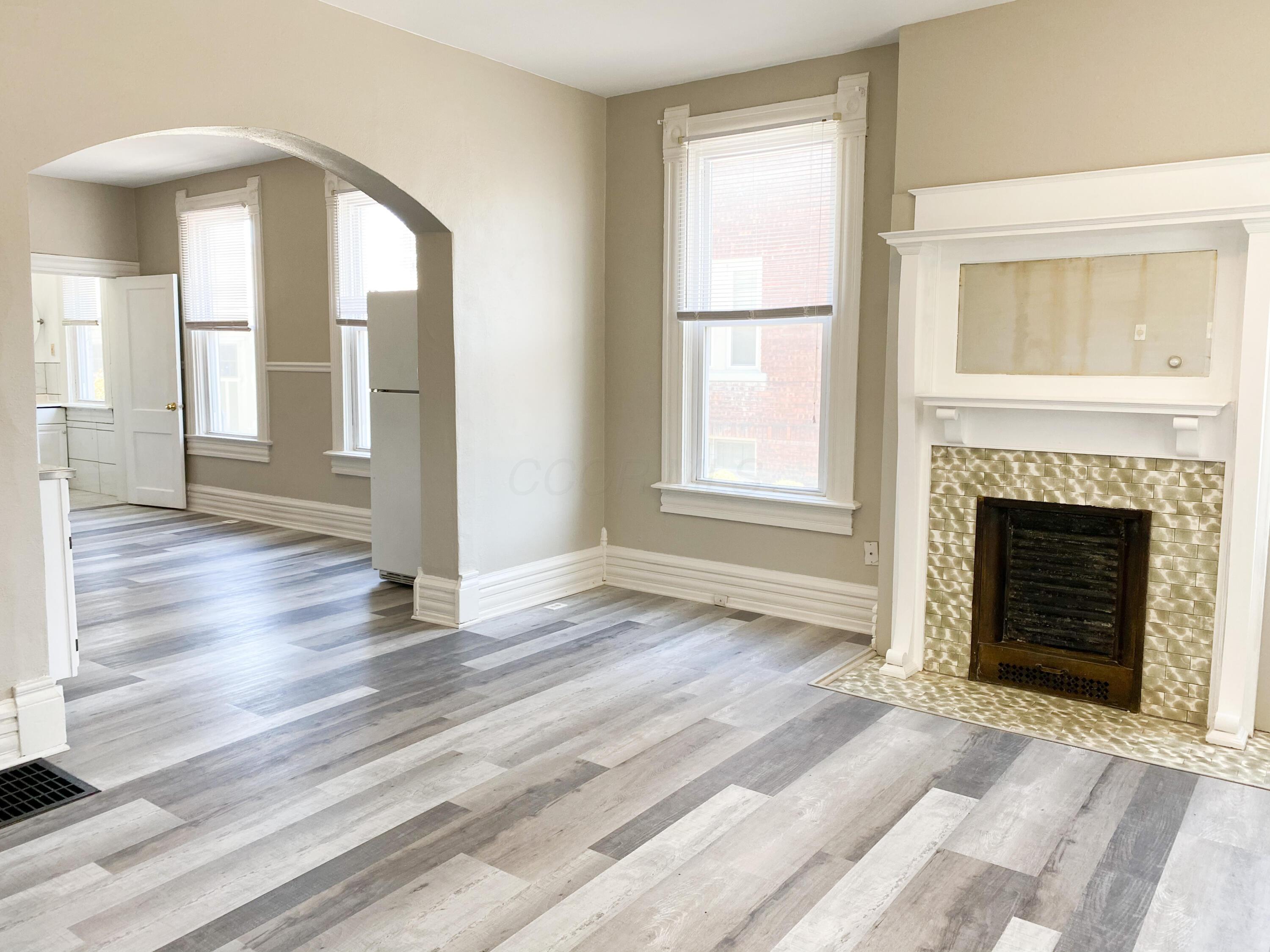 432 E Whittier Street Property Photo 2