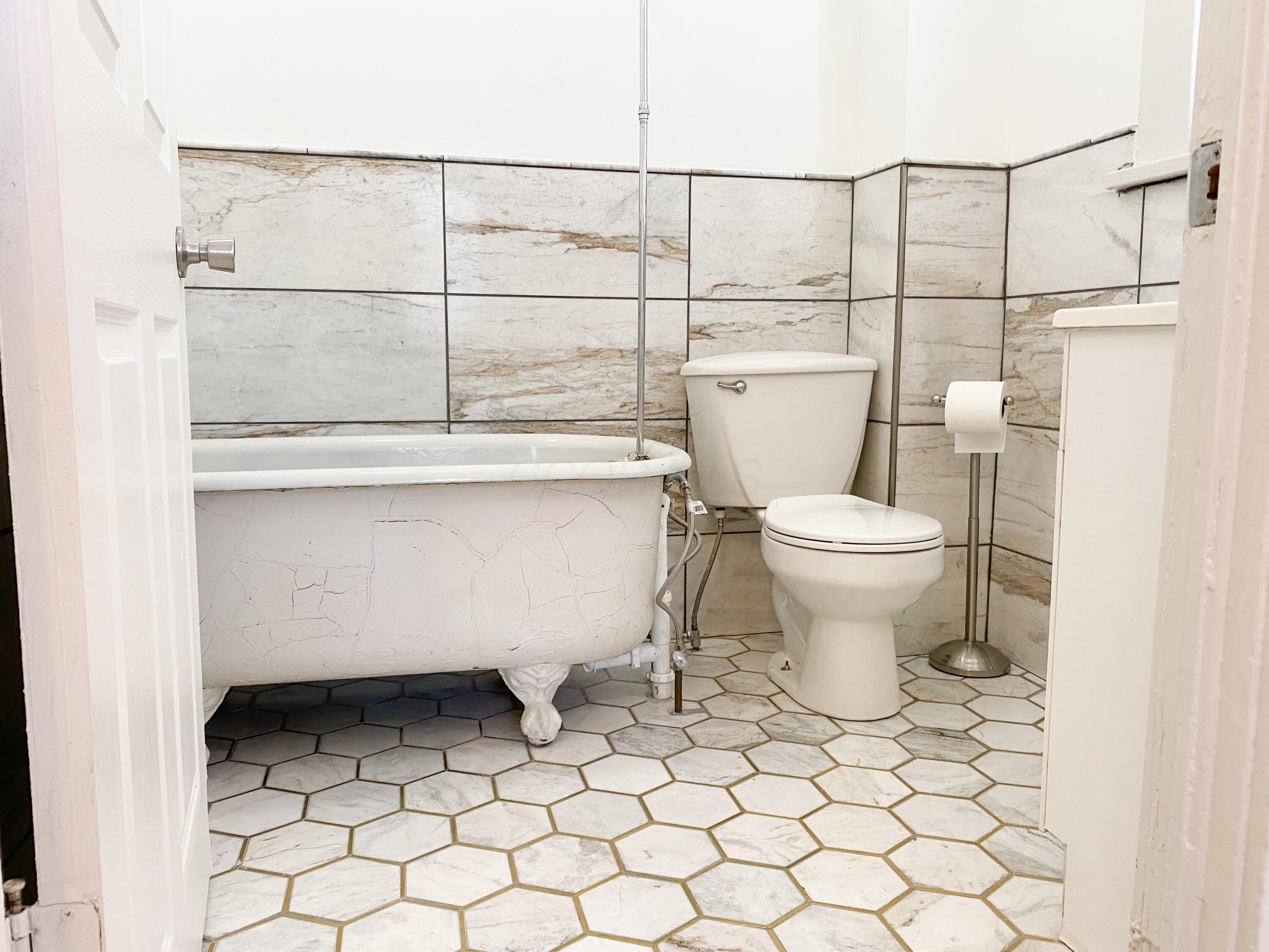 432 E Whittier Street Property Photo 14