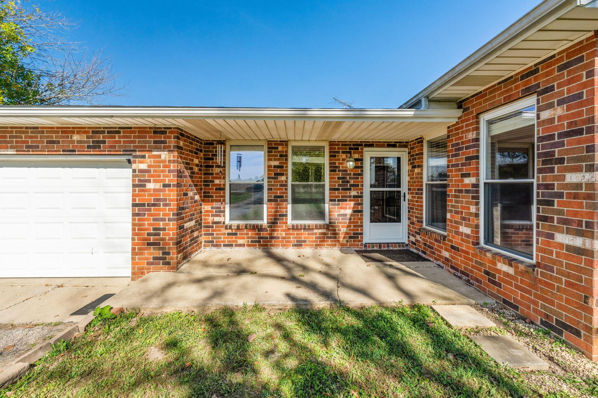 14360 Maple Ridge Road Property Photo 2