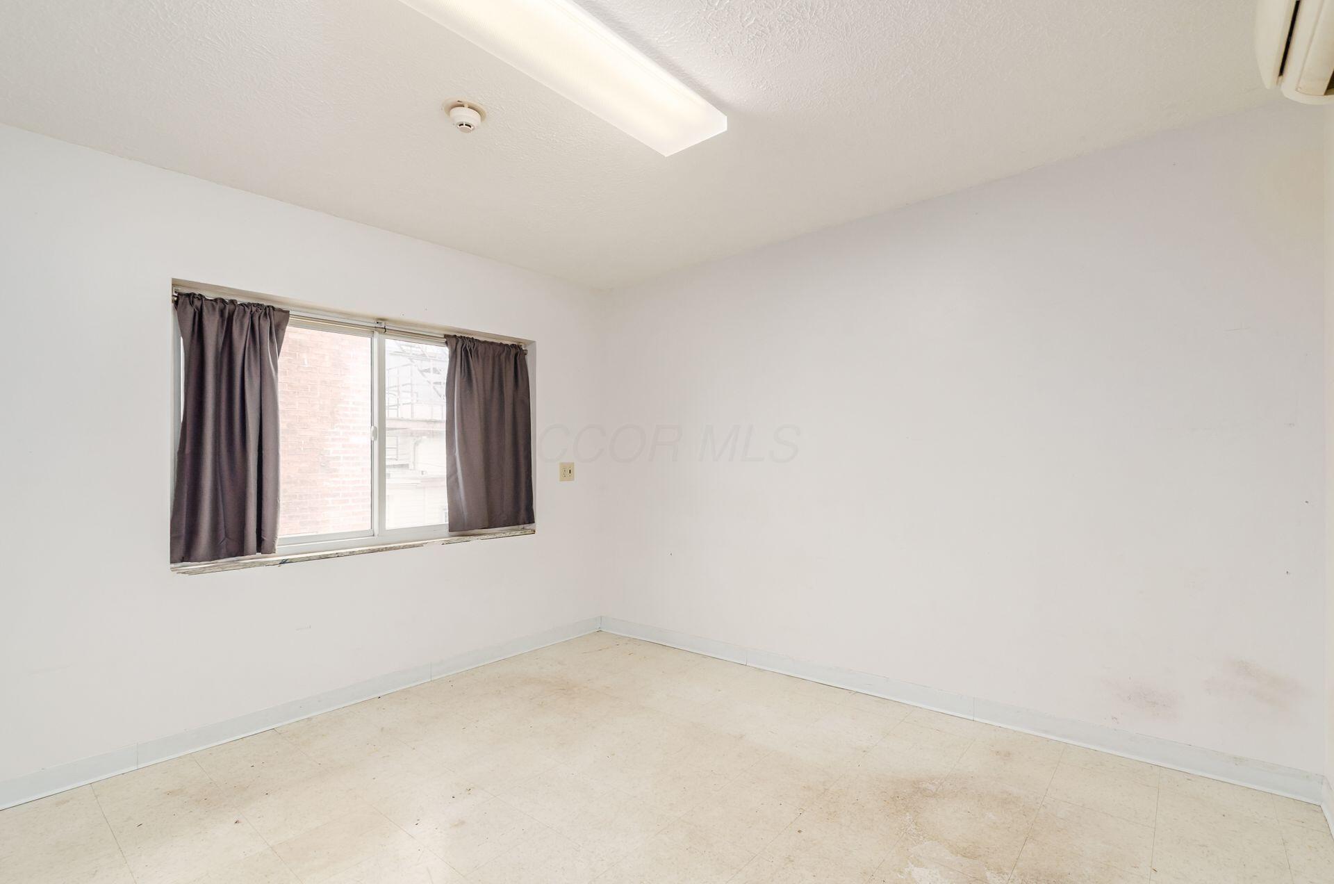 191 E 15th Avenue Property Photo 31