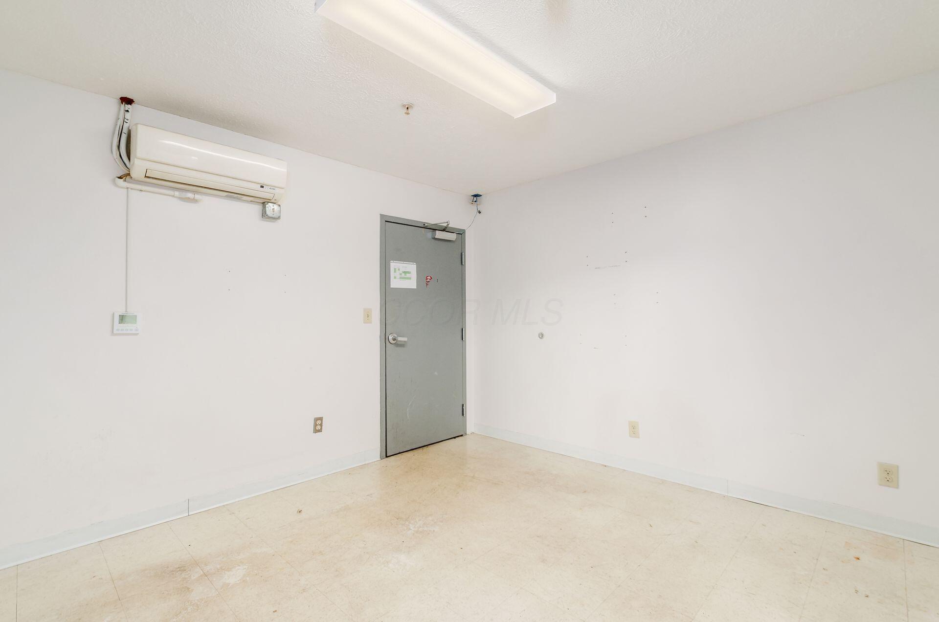 191 E 15th Avenue Property Photo 32