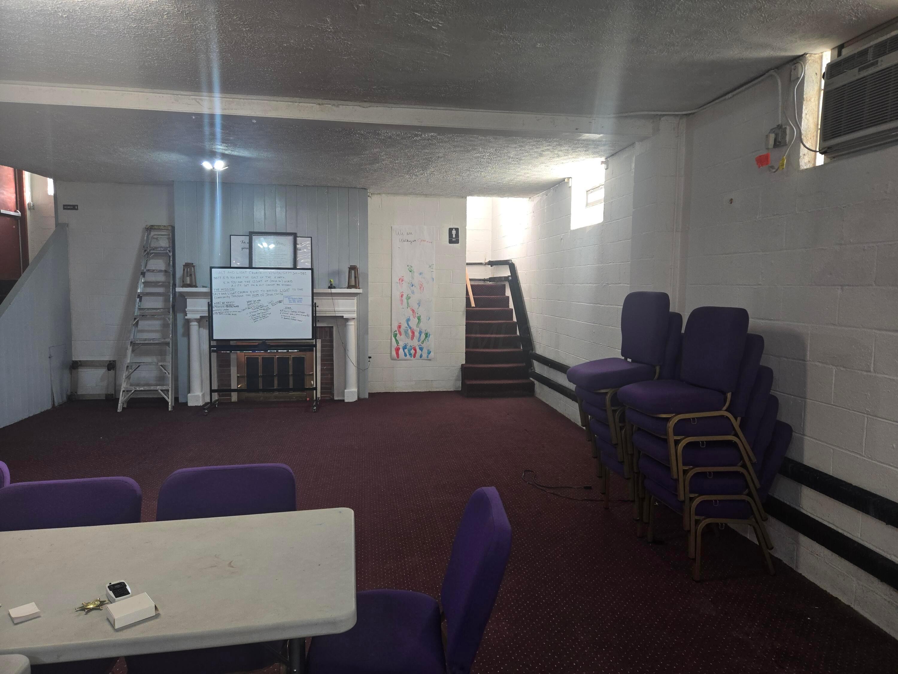 37445 Detroit Road Property Photo 15