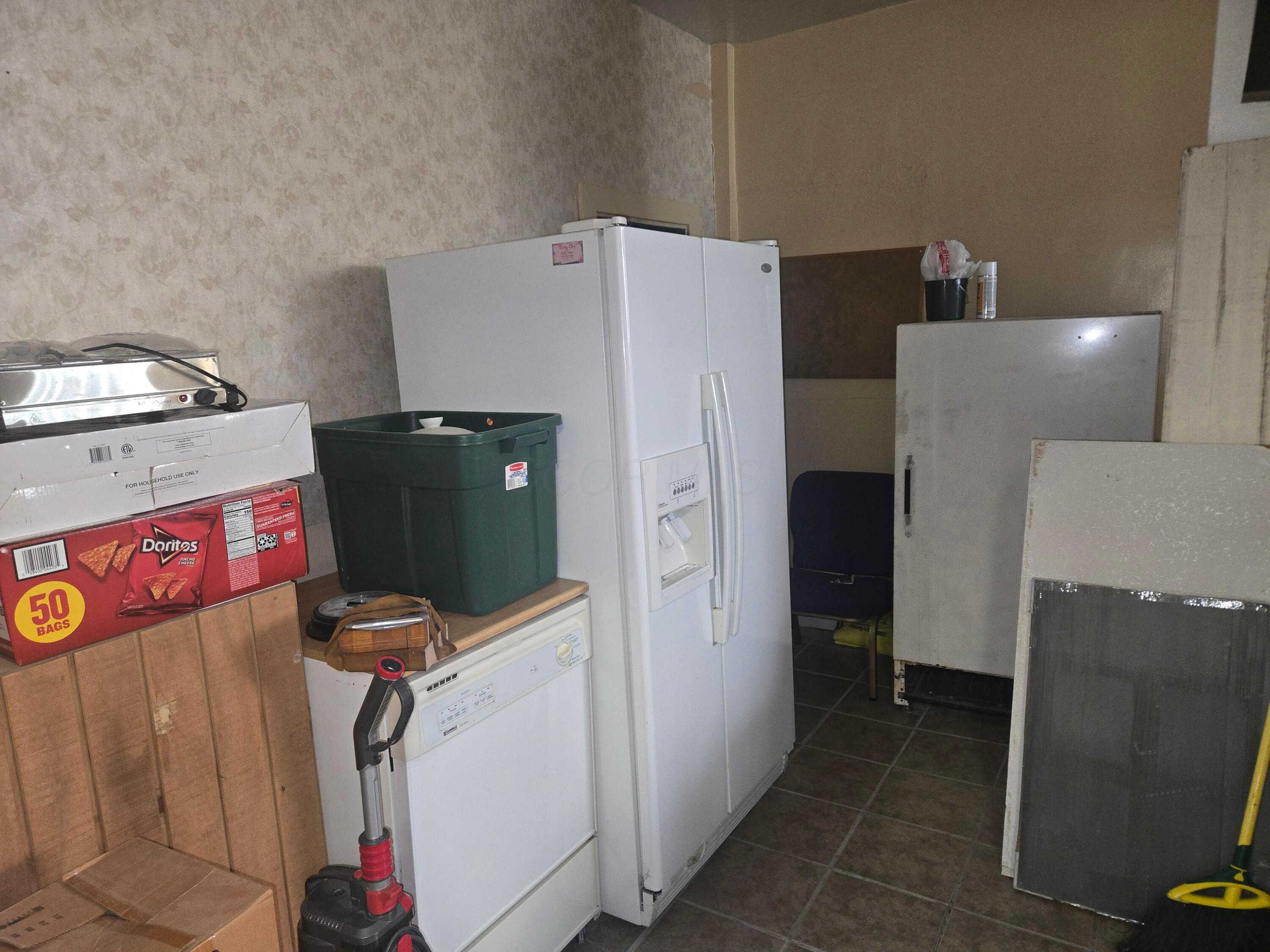 37445 Detroit Road Property Photo 19