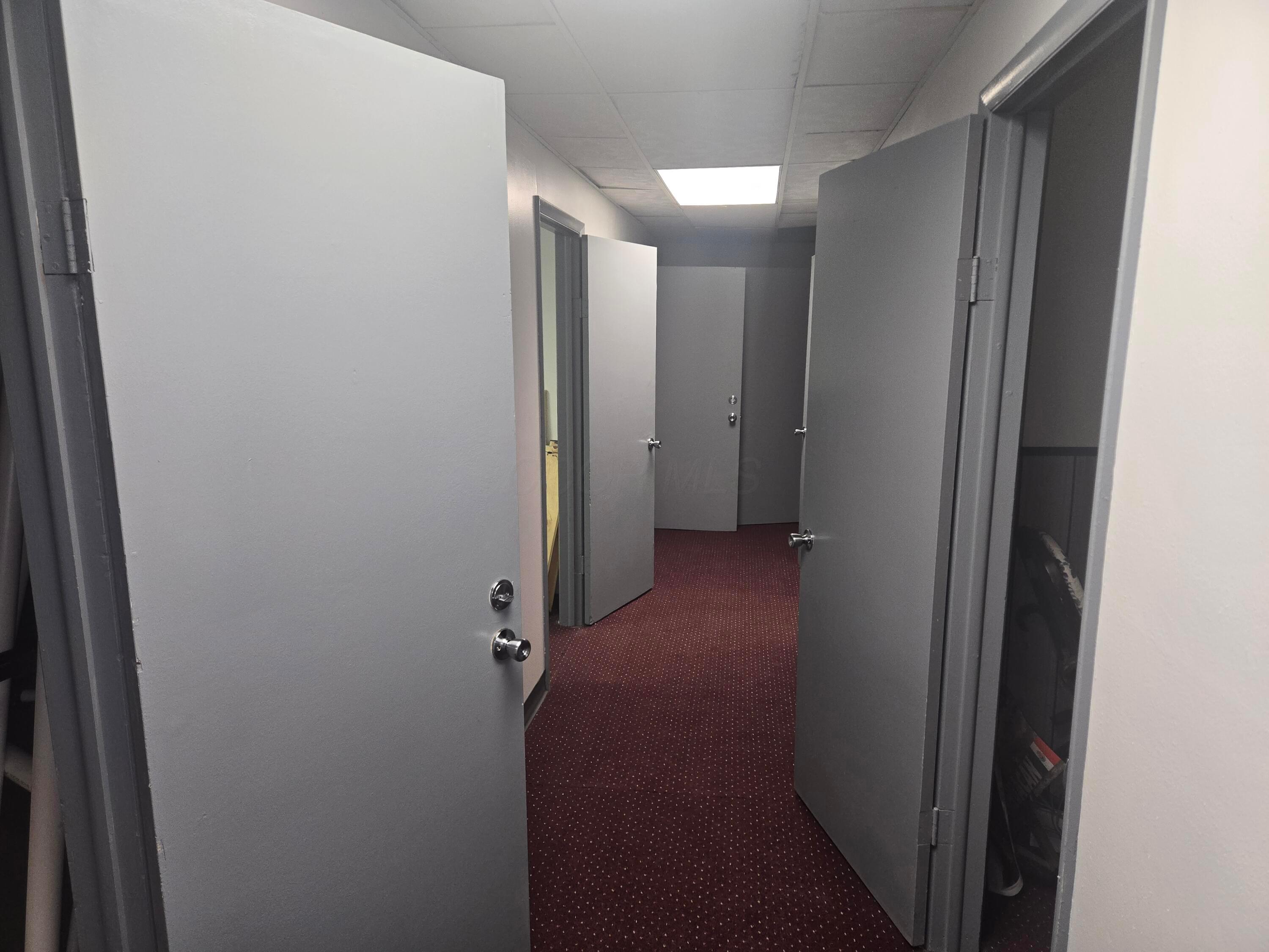 37445 Detroit Road Property Photo 22