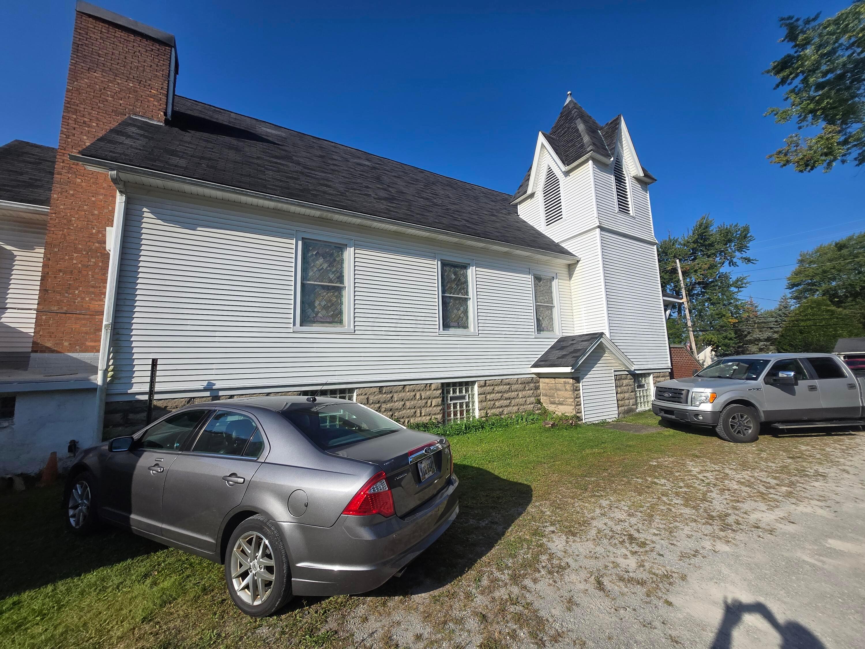 37445 Detroit Road Property Photo 34