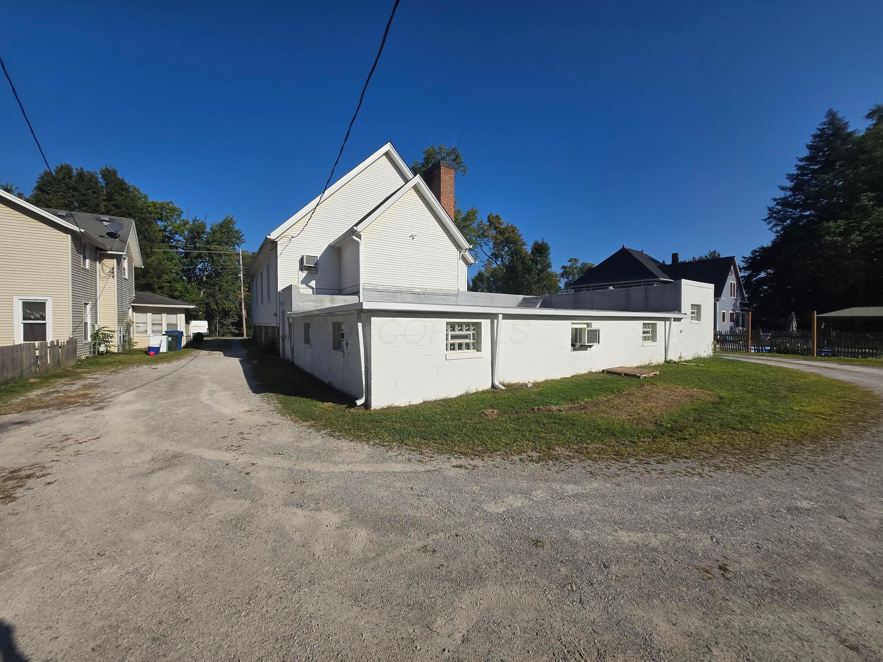 37445 Detroit Road Property Photo 35