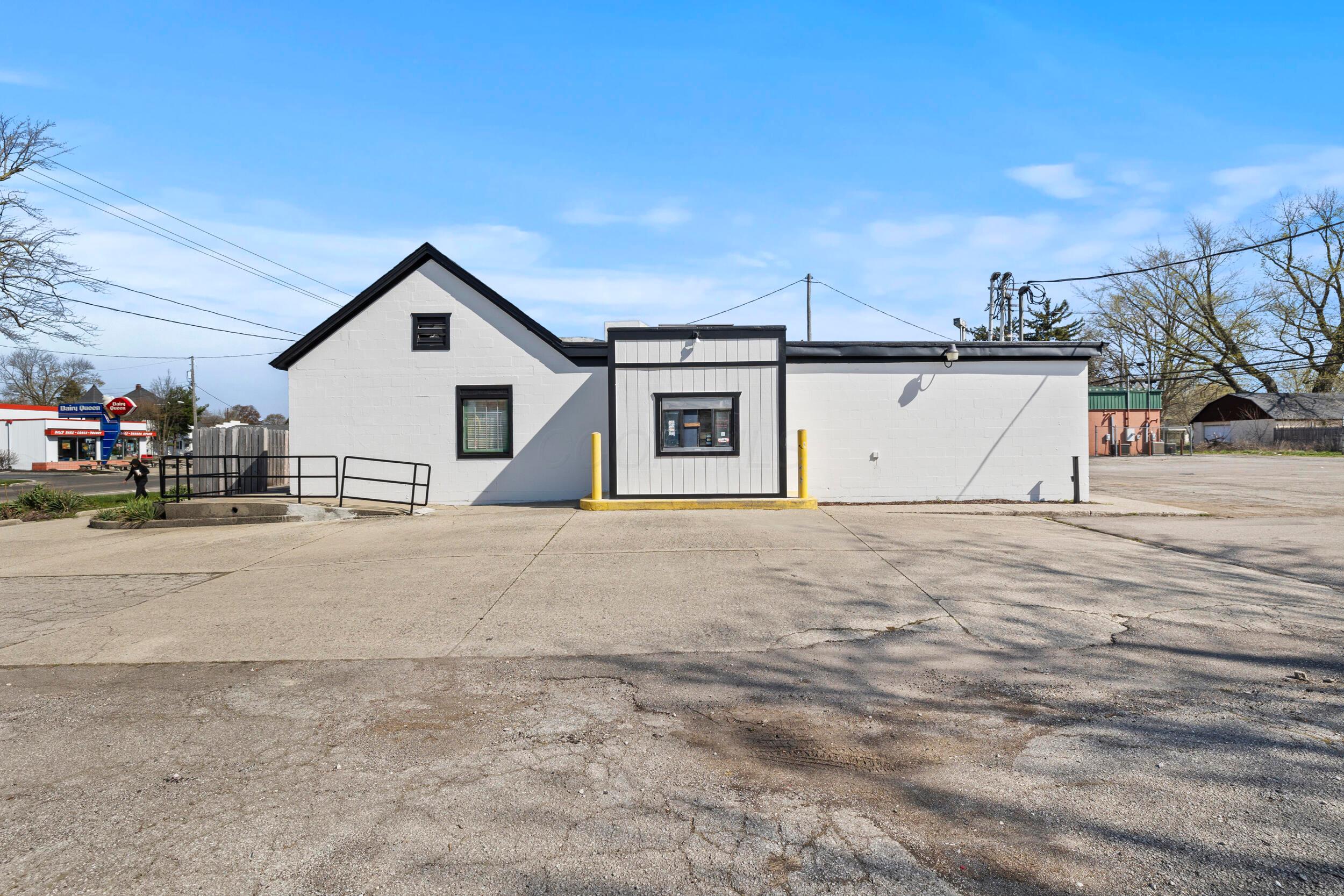 546 N Main Street Property Photo 4