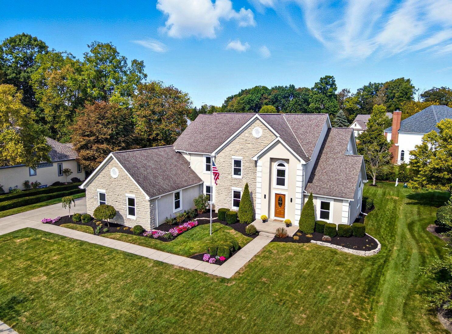 5962 Heritage Lakes Drive Property Photo 2