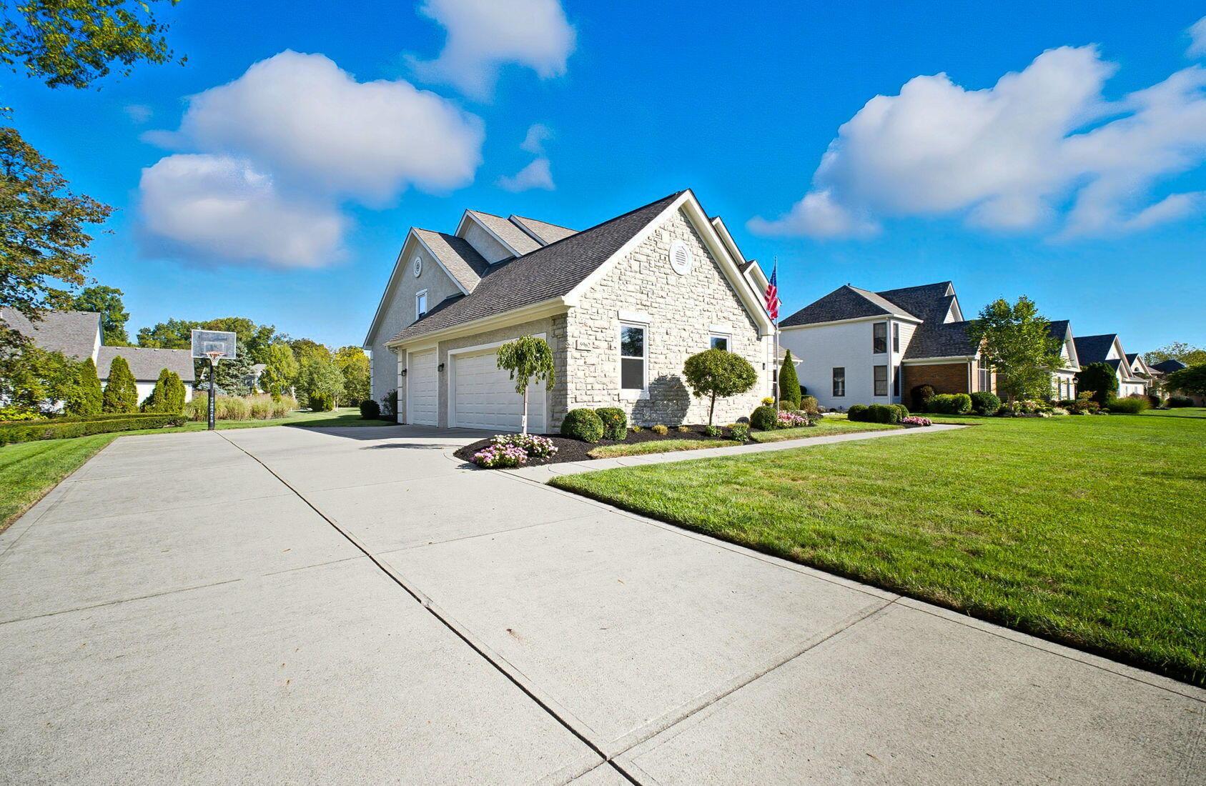 5962 Heritage Lakes Drive Property Photo 7