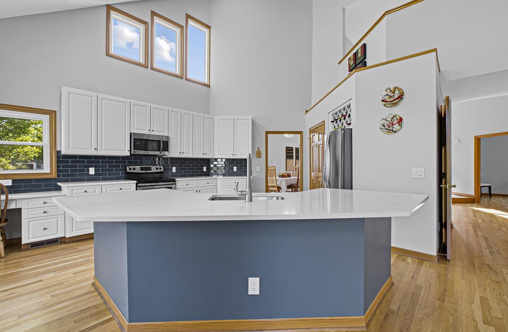 5962 Heritage Lakes Drive Property Photo 23