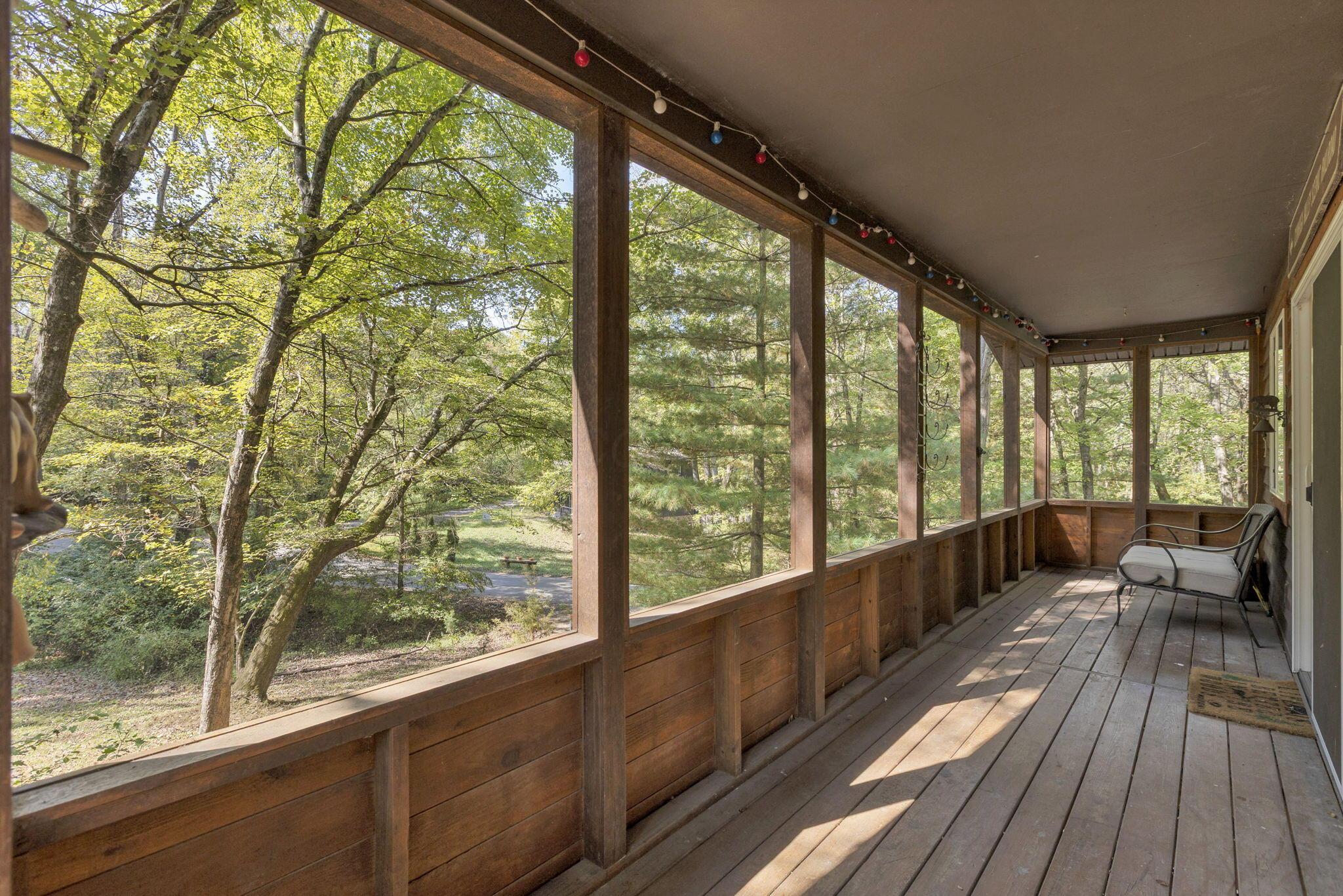 298 Tillamook Lane Property Photo 4