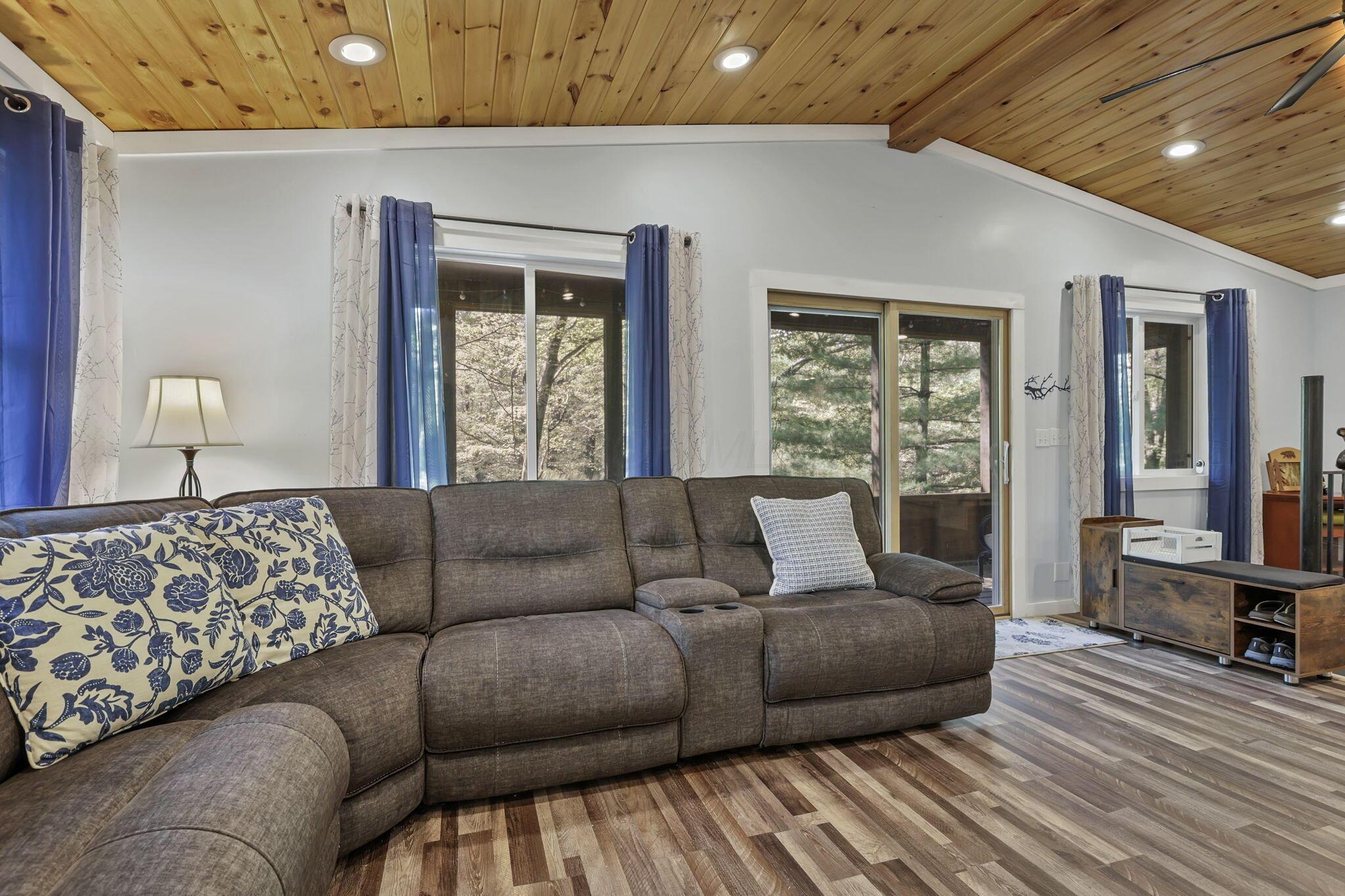 298 Tillamook Lane Property Photo 9