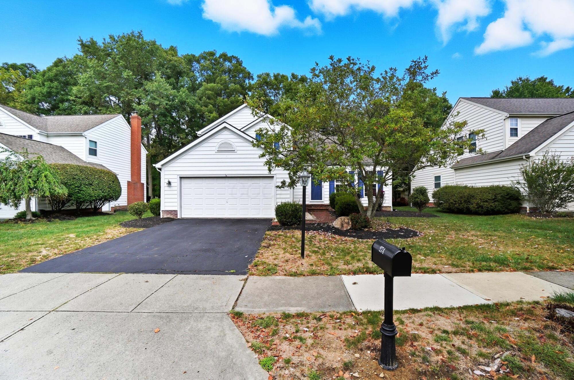 274 Stamford Drive Property Photo 1