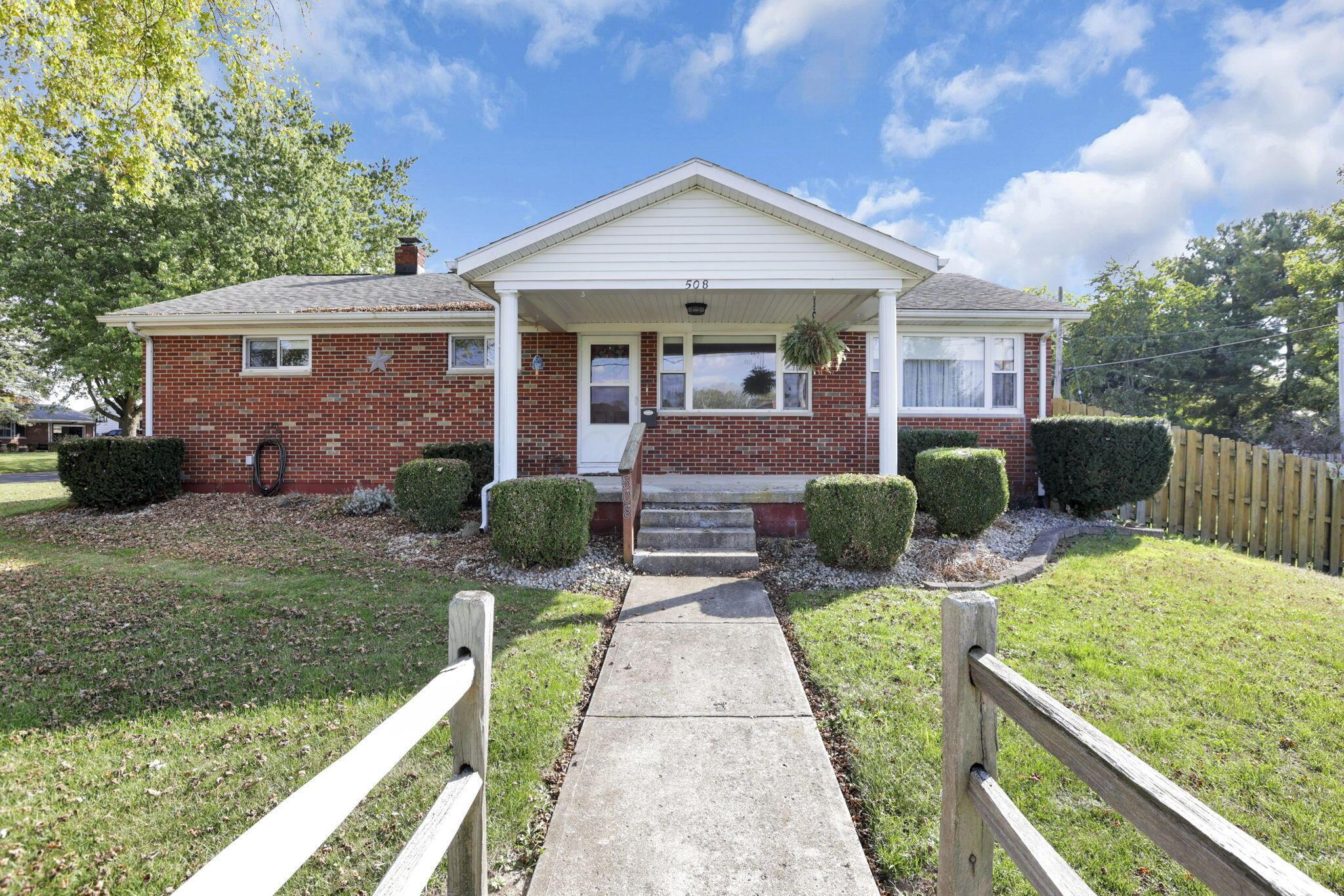 508 E Lake Avenue Property Photo 1