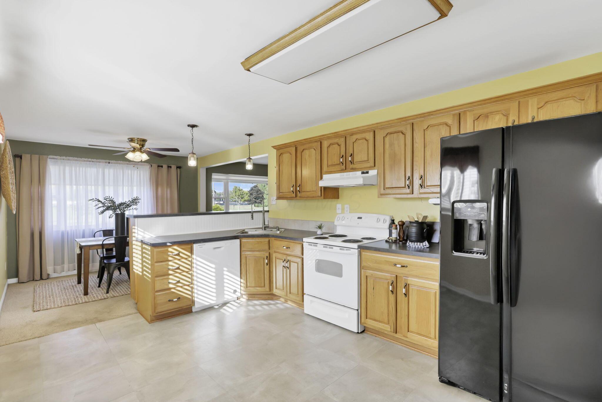 508 E Lake Avenue Property Photo 18