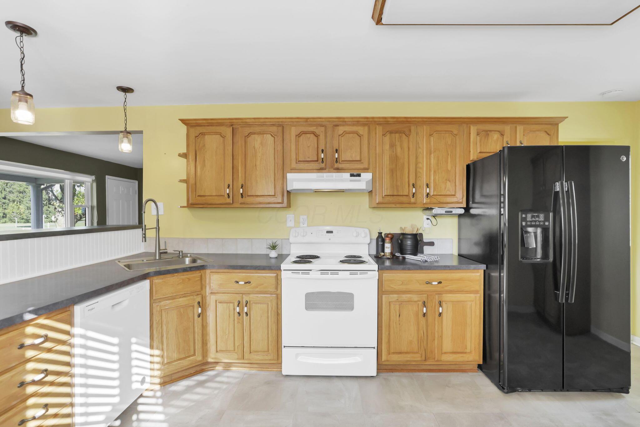 508 E Lake Avenue Property Photo 19