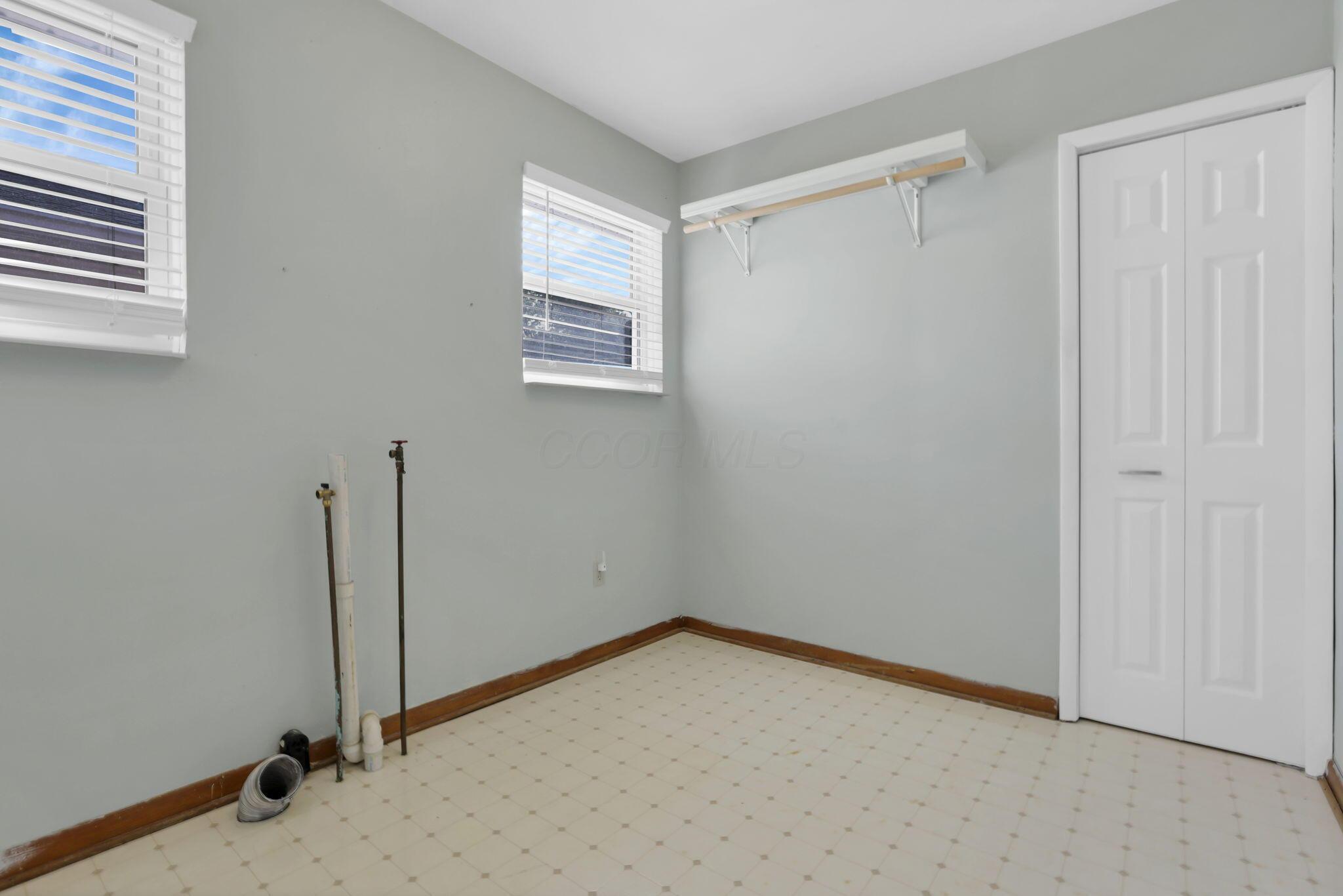 508 E Lake Avenue Property Photo 25