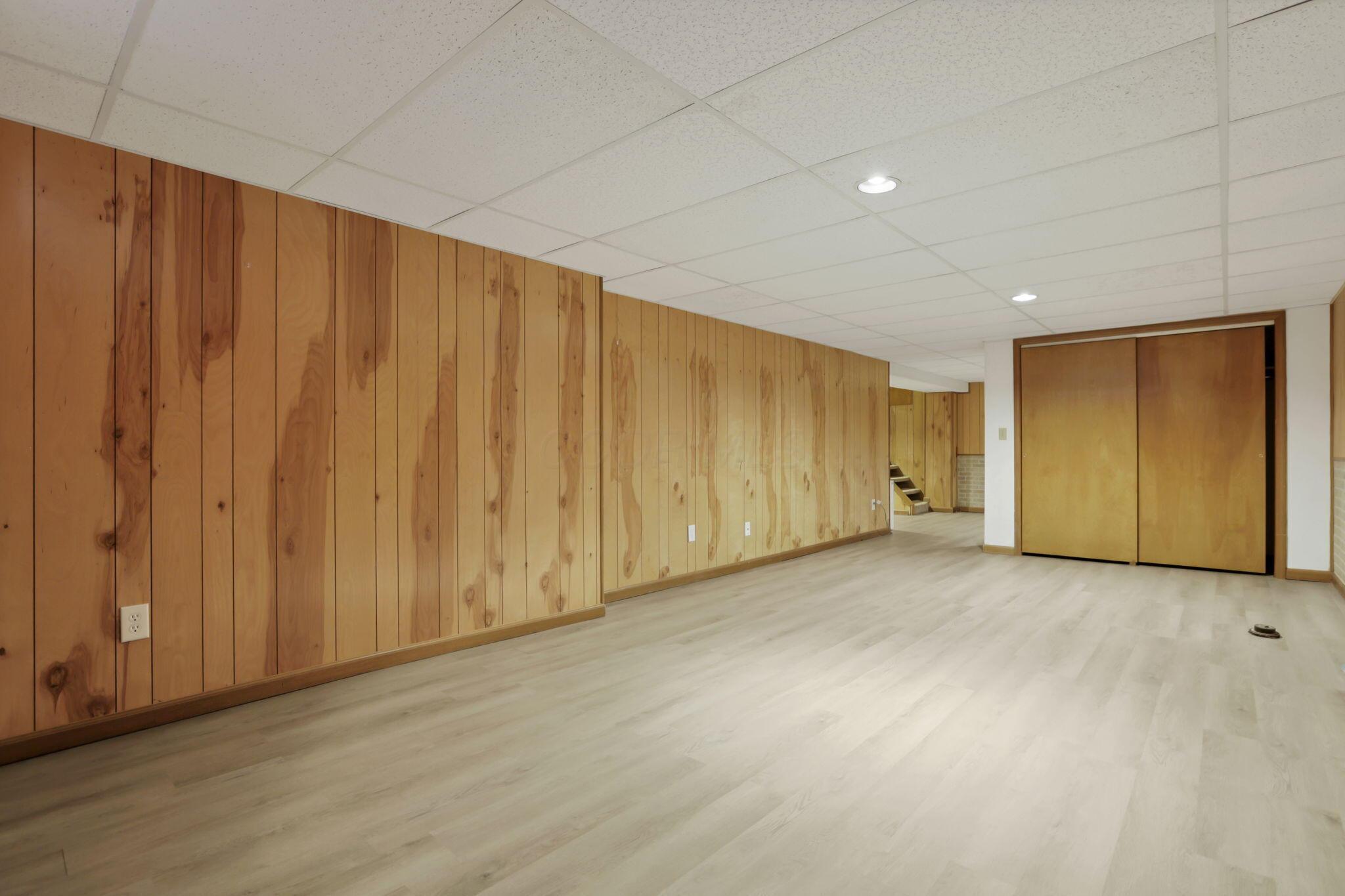 508 E Lake Avenue Property Photo 39