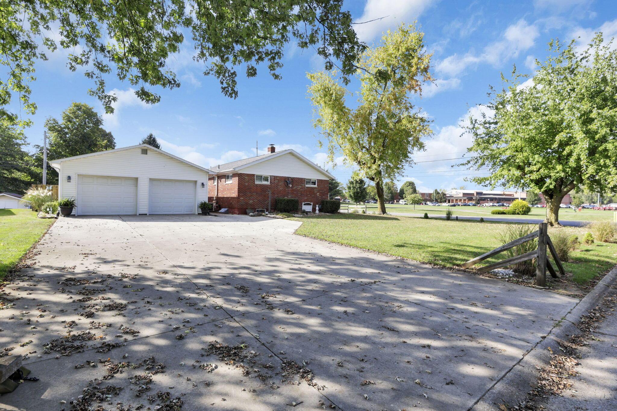 508 E Lake Avenue Property Photo 47