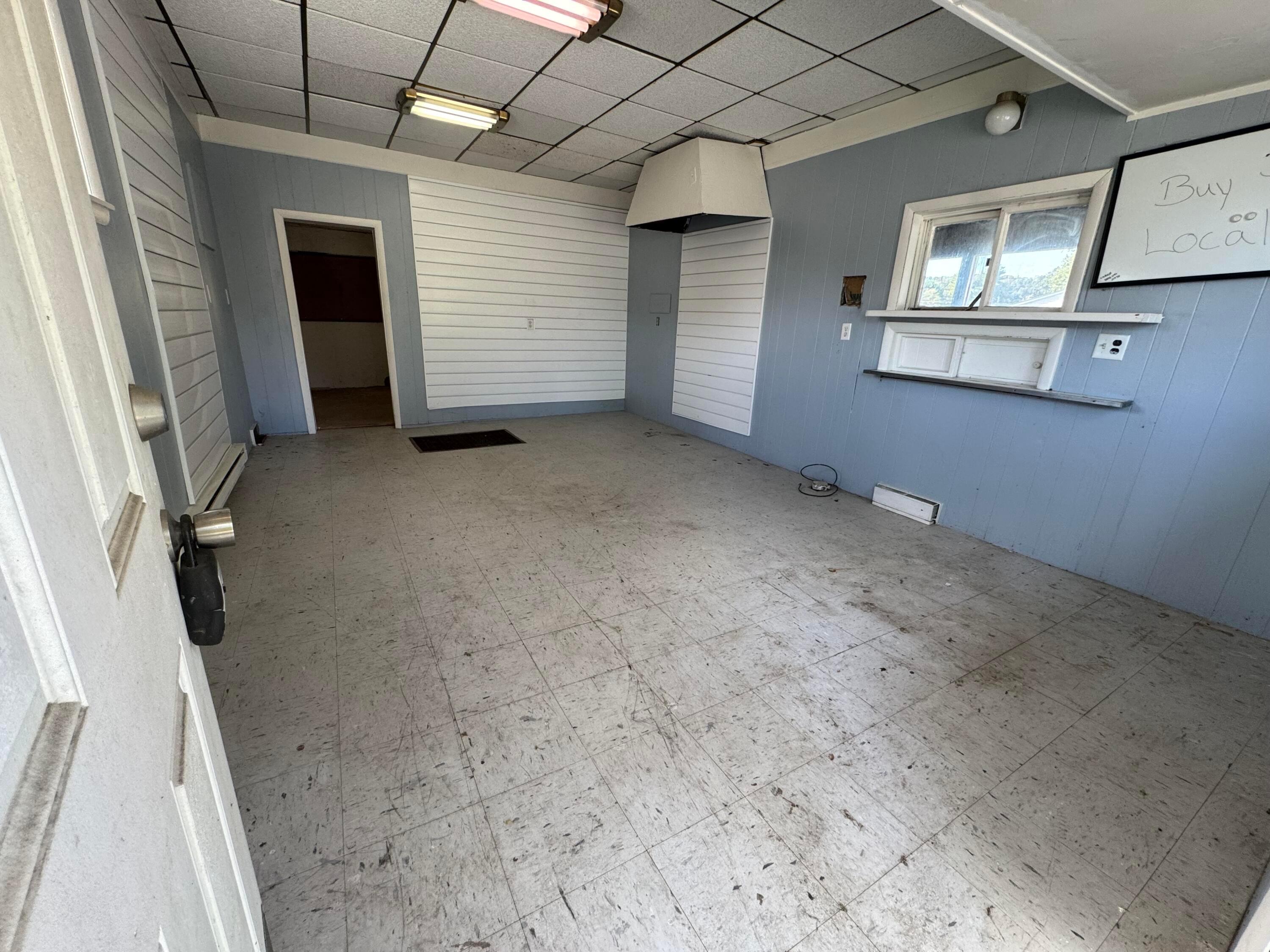 4 Converse Street Property Photo 2