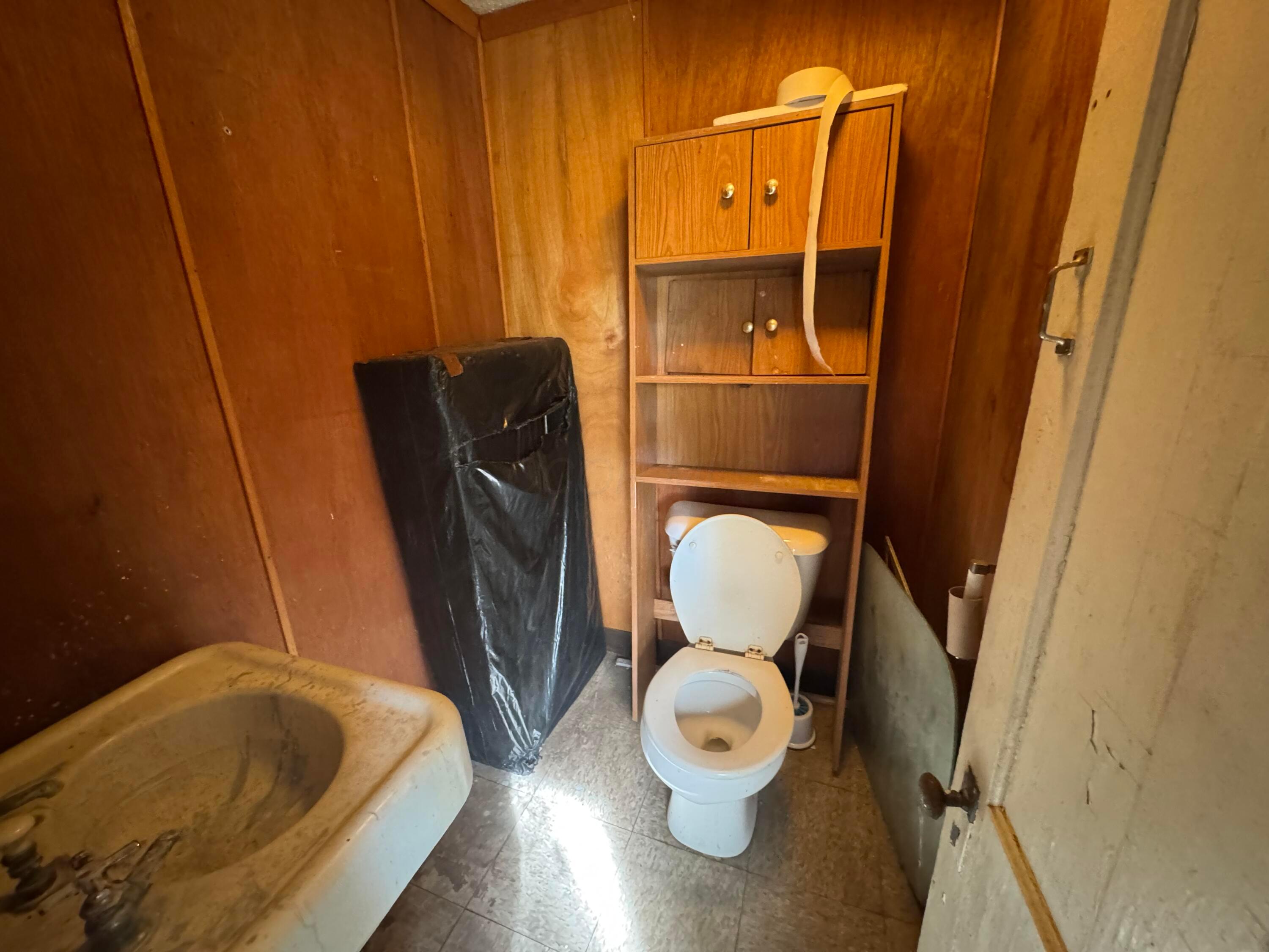 4 Converse Street Property Photo 4