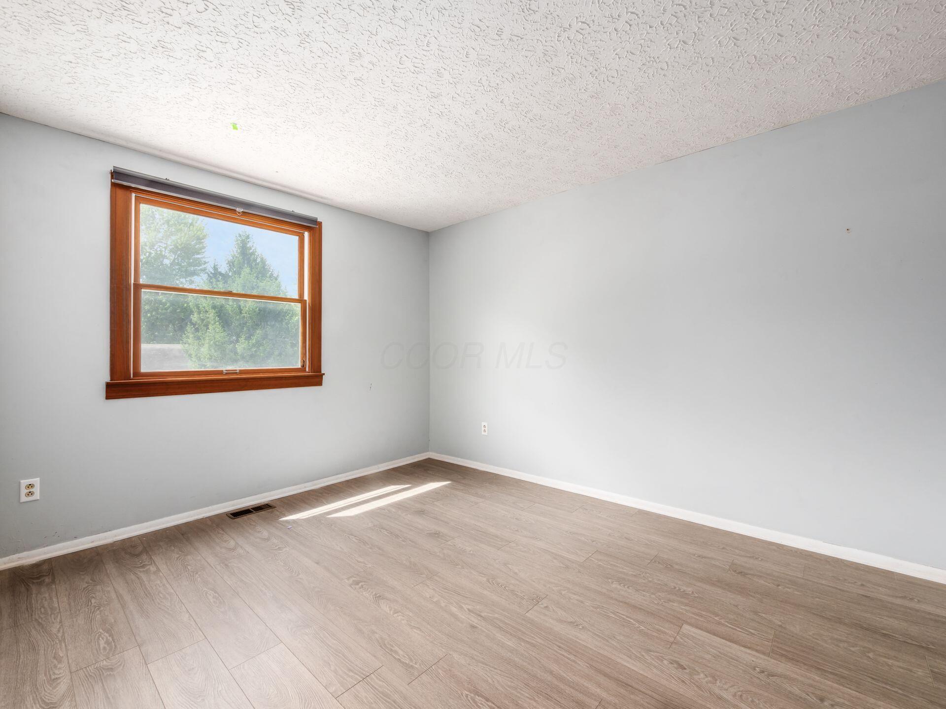 3230 Brampton Street Property Photo 22