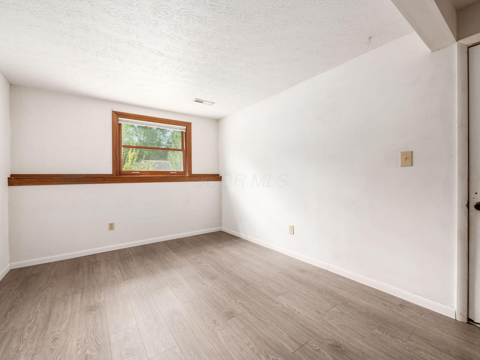 3230 Brampton Street Property Photo 30