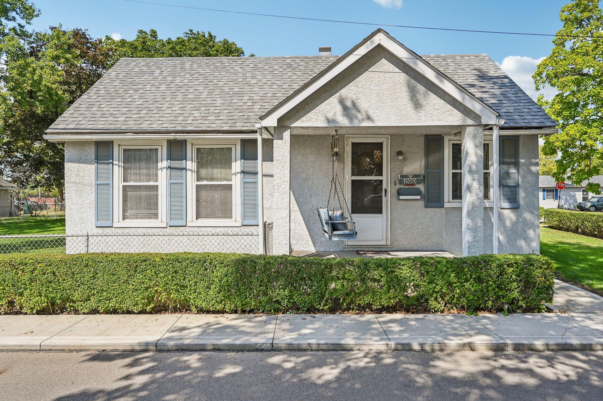 200 Smith Street Property Photo 1