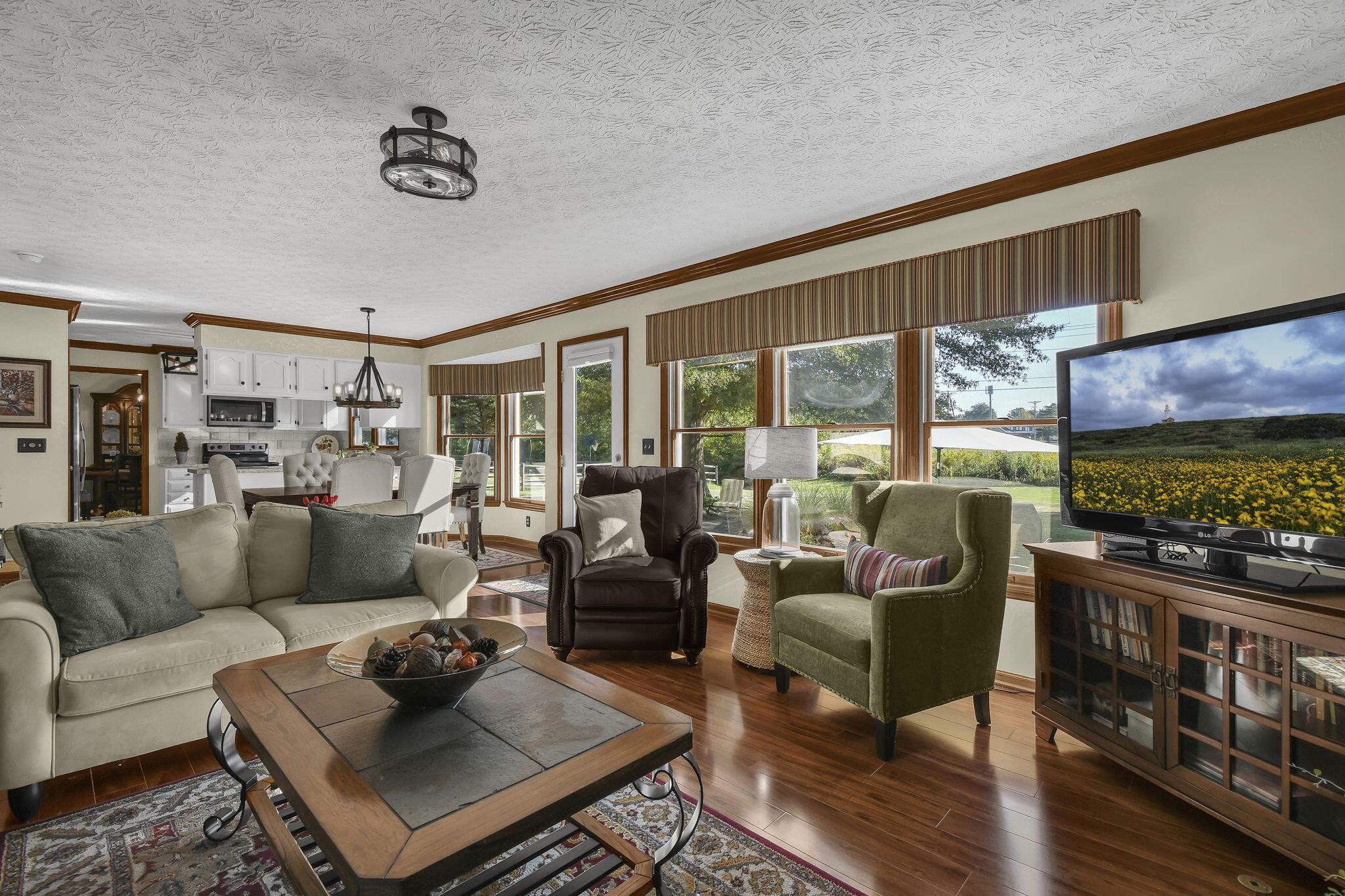 1058 Milford Drive Property Photo 11