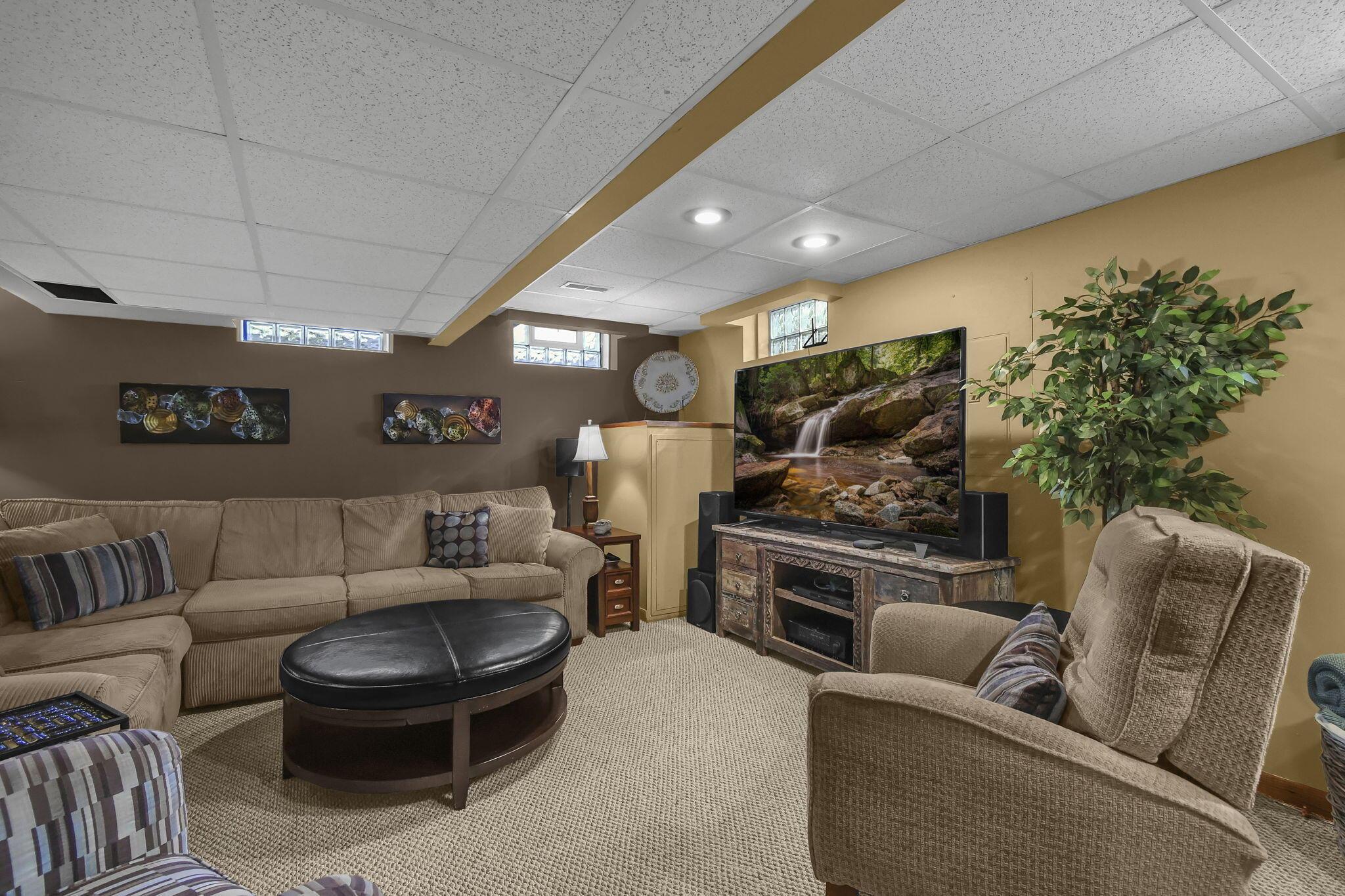 1058 Milford Drive Property Photo 23