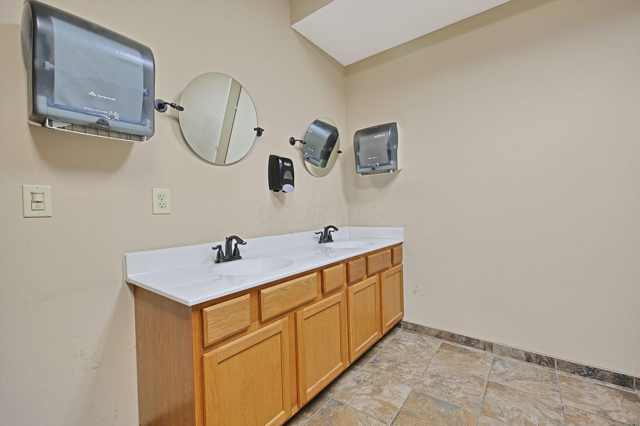 799 Windmiller Drive Property Photo 7
