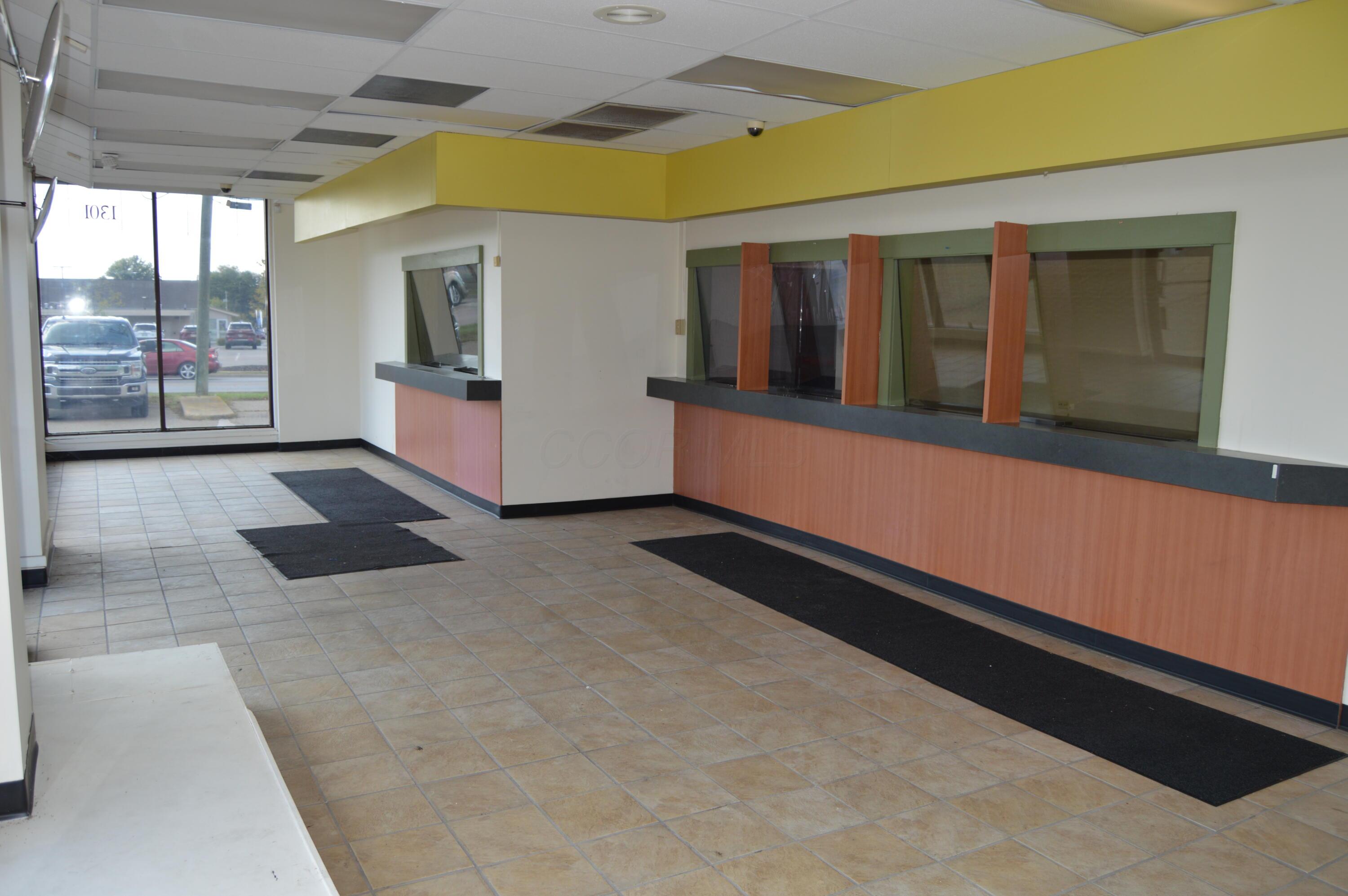 1301 E Main Street Property Photo 7