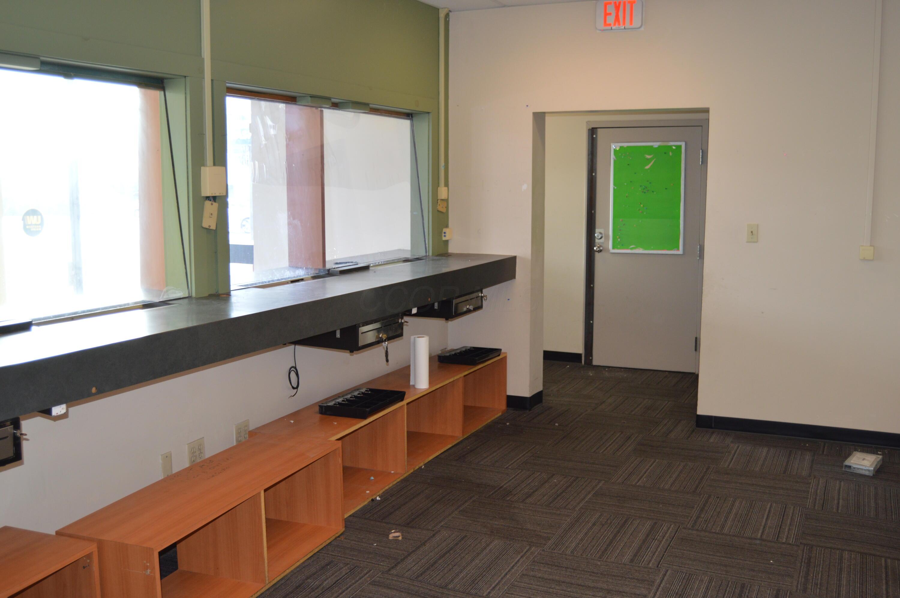 1301 E Main Street Property Photo 9