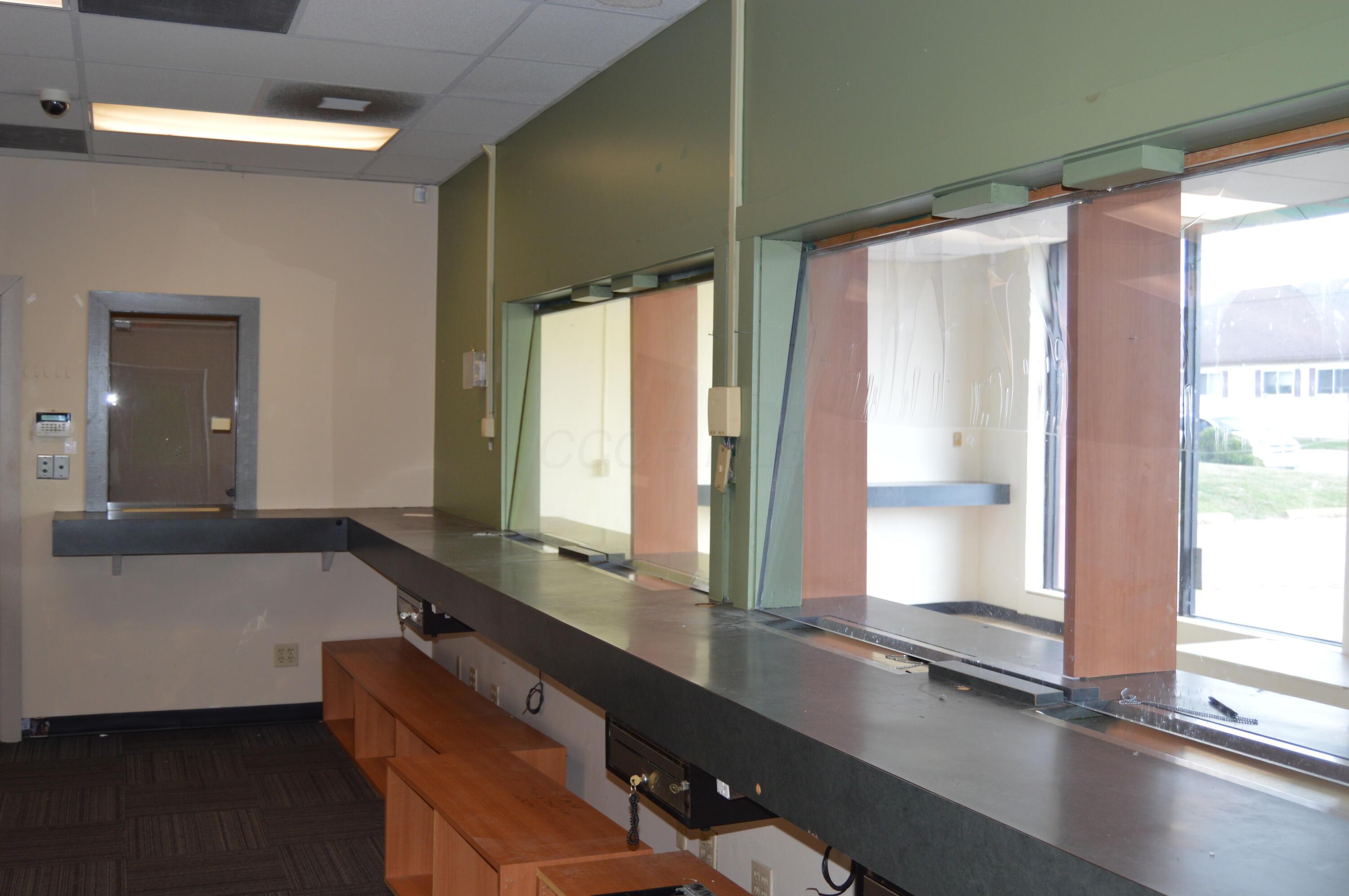 1301 E Main Street Property Photo 11