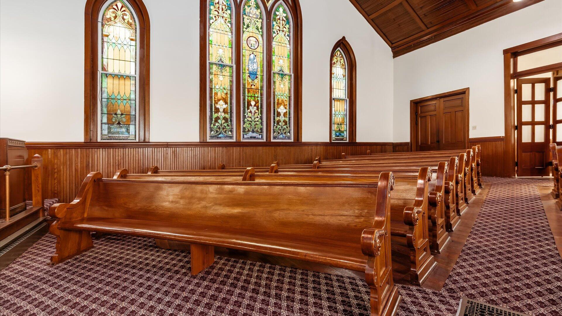 5831 Canal Road Ne Property Photo 14