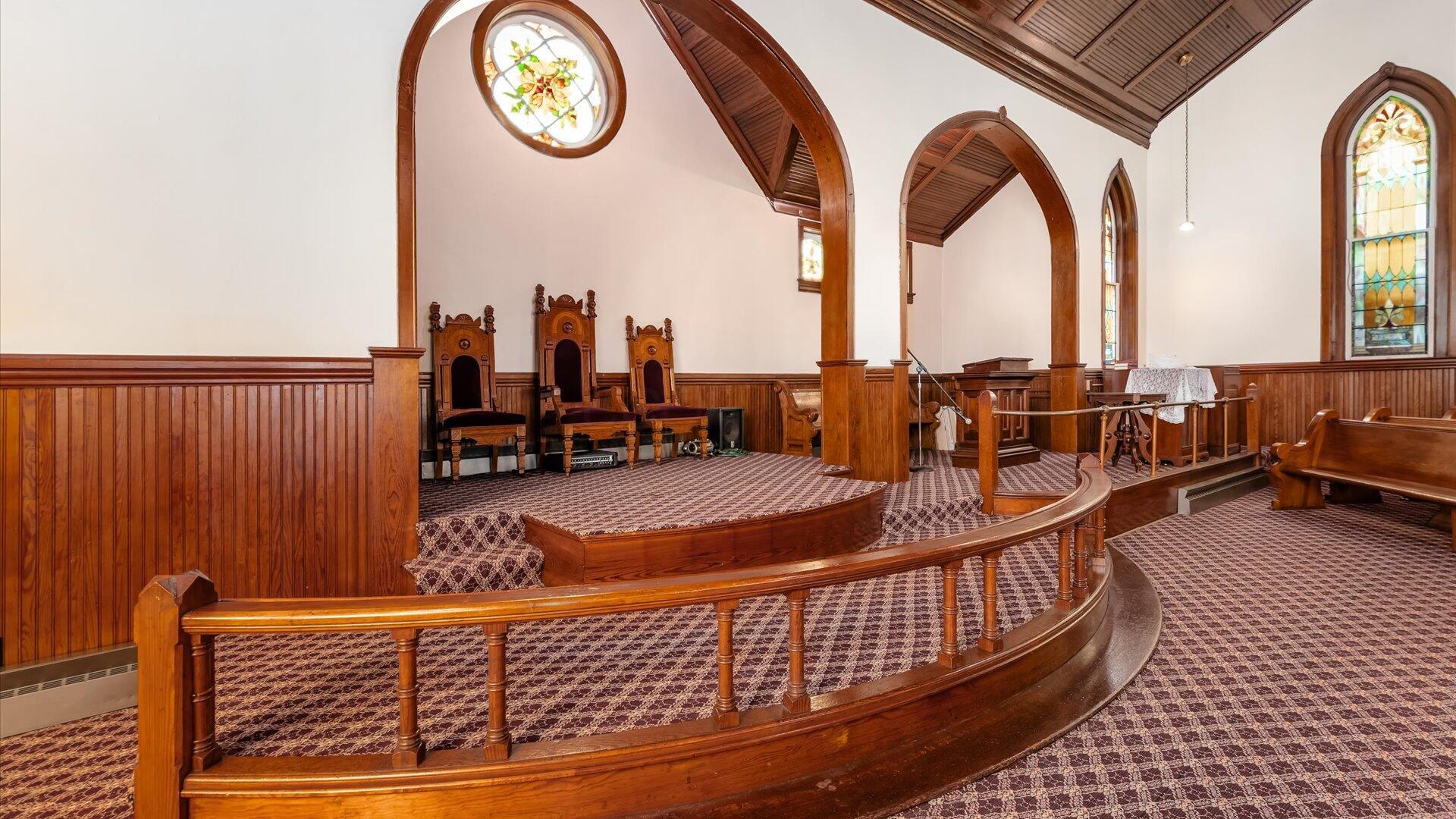 5831 Canal Road Ne Property Photo 18