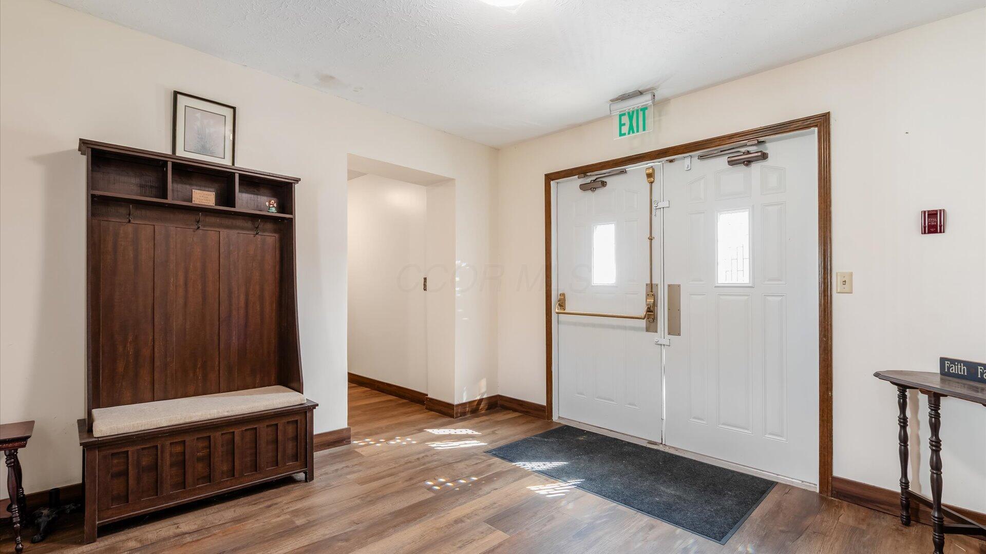 5831 Canal Road Ne Property Photo 25