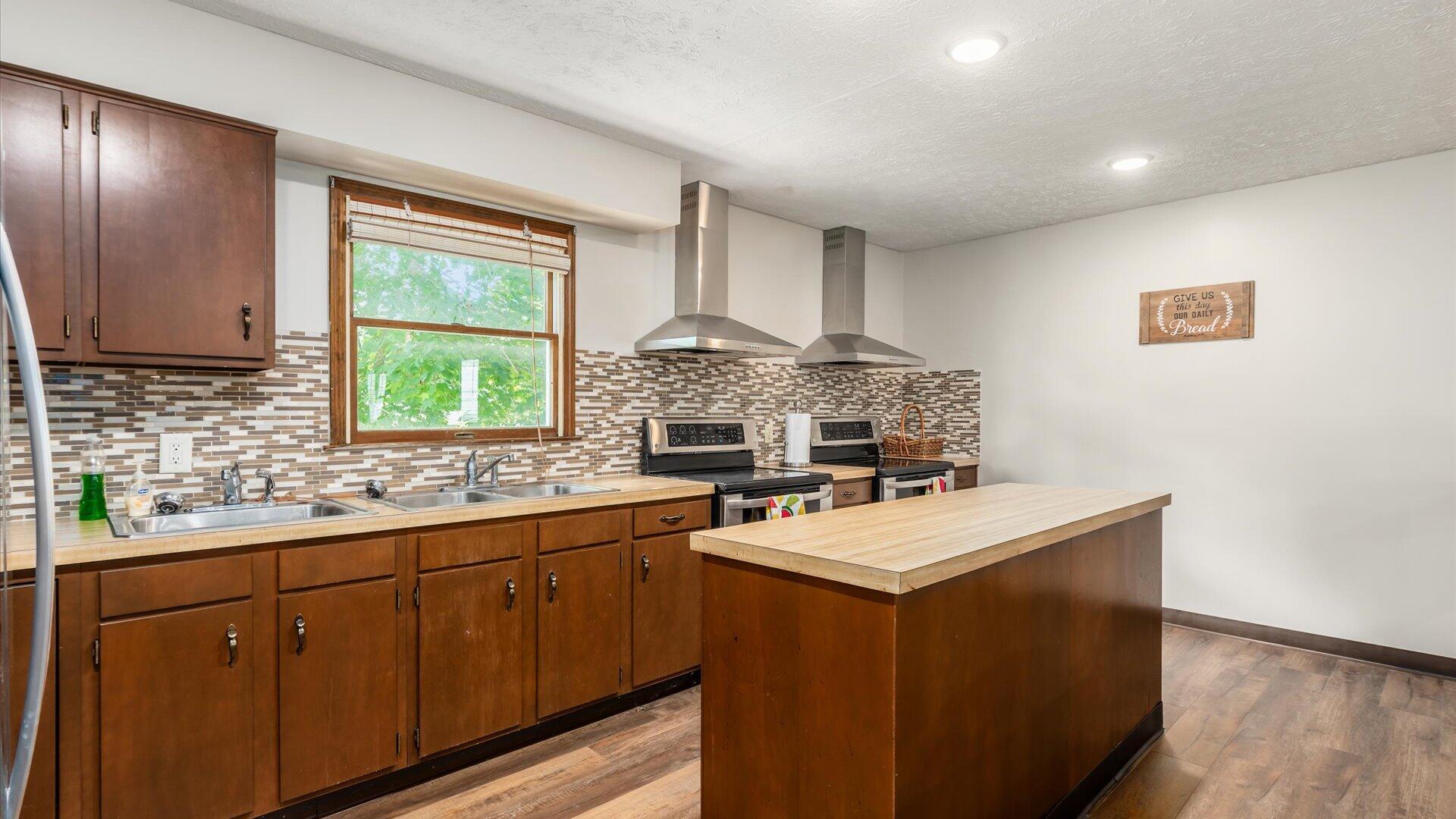 5831 Canal Road Ne Property Photo 37