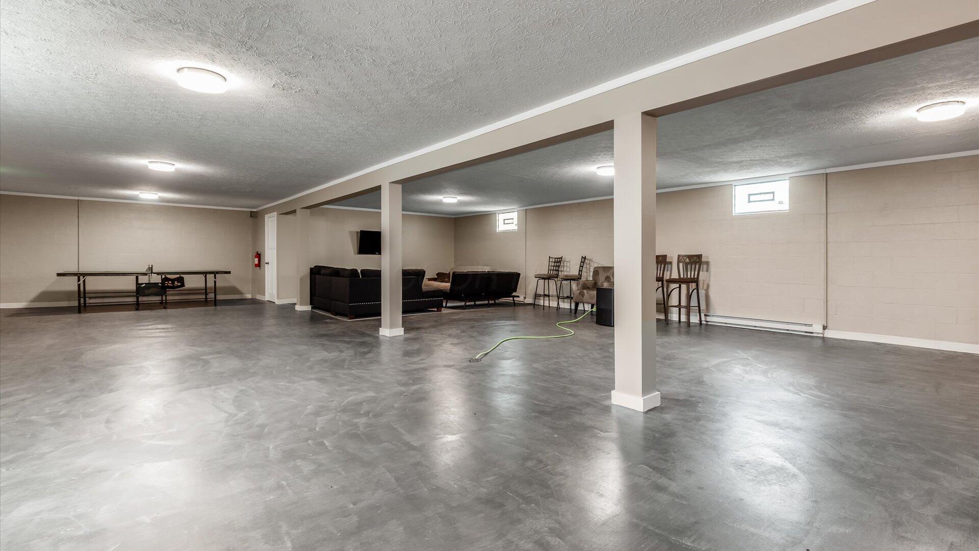 5831 Canal Road Ne Property Photo 44