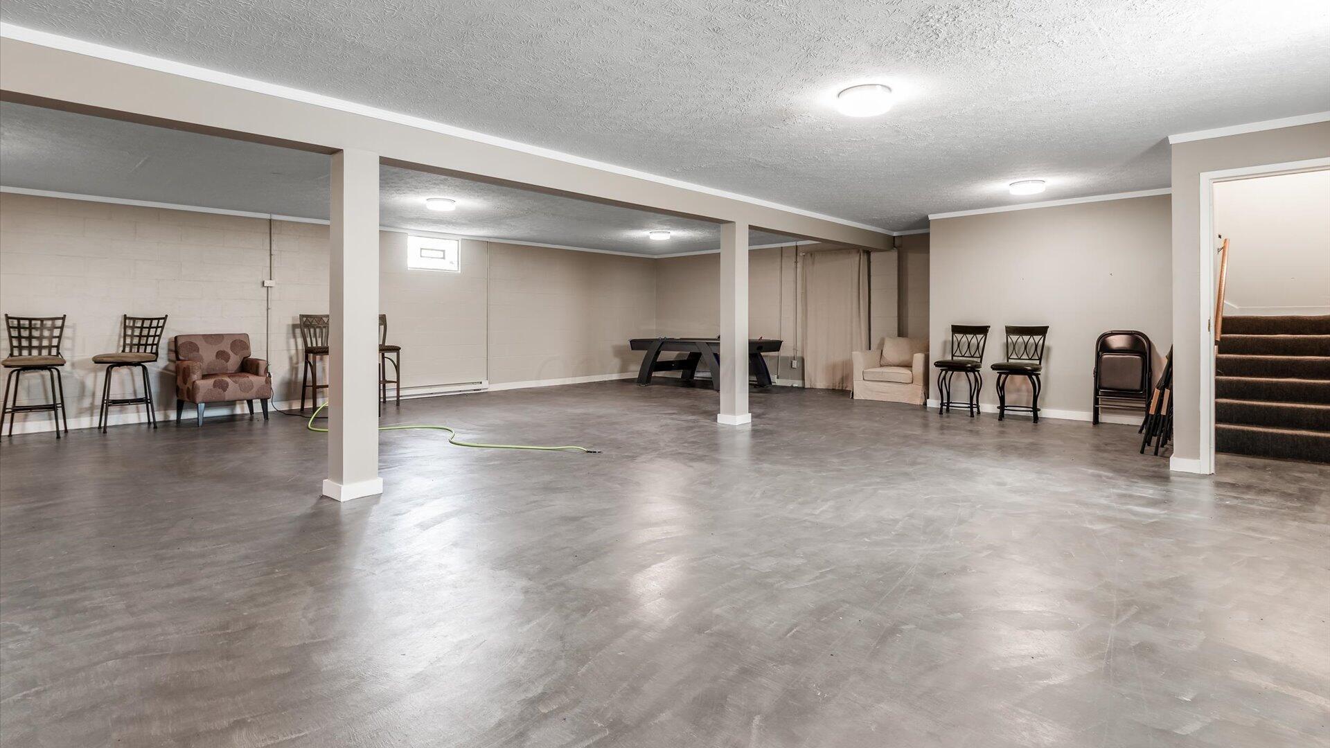 5831 Canal Road Ne Property Photo 47