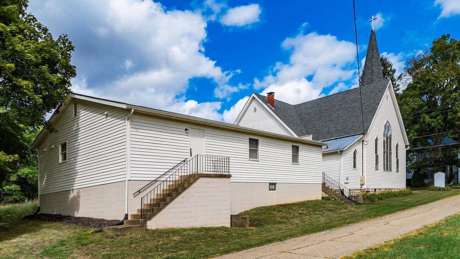 5831 Canal Road Ne Property Photo 51