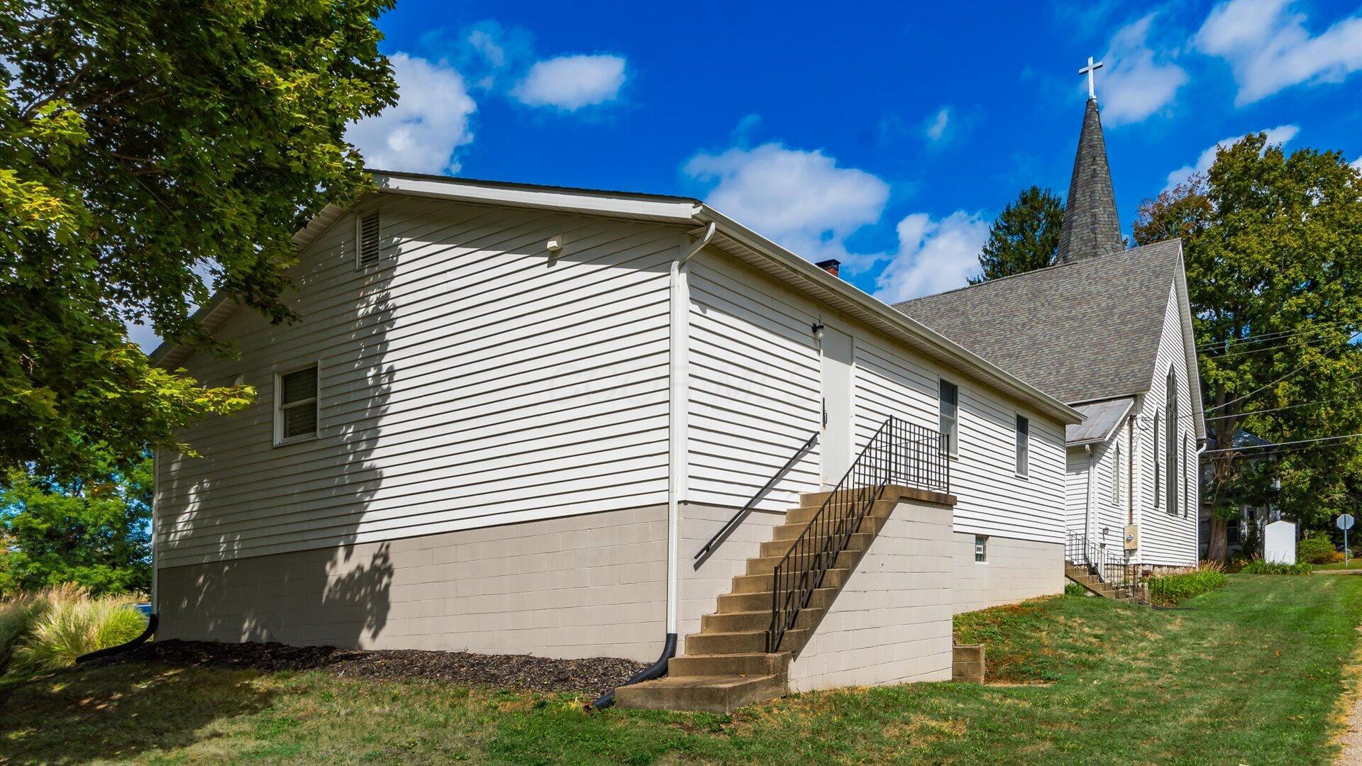 5831 Canal Road Ne Property Photo 52