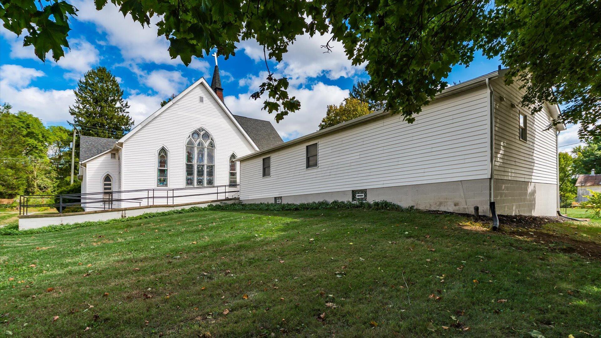 5831 Canal Road Ne Property Photo 53