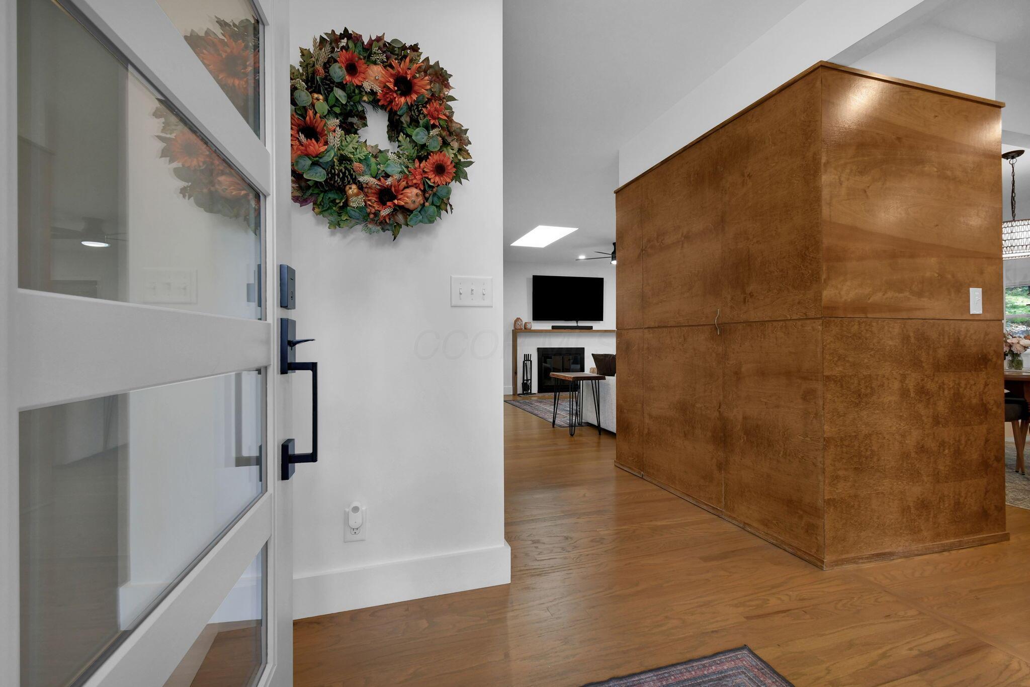 105 Mount Parnassus Drive E Property Photo 4