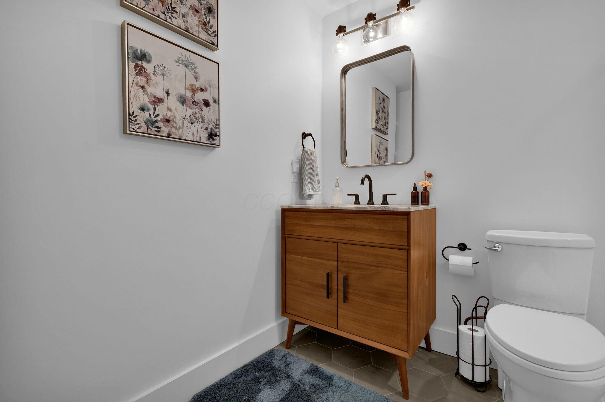 105 Mount Parnassus Drive E Property Photo 5