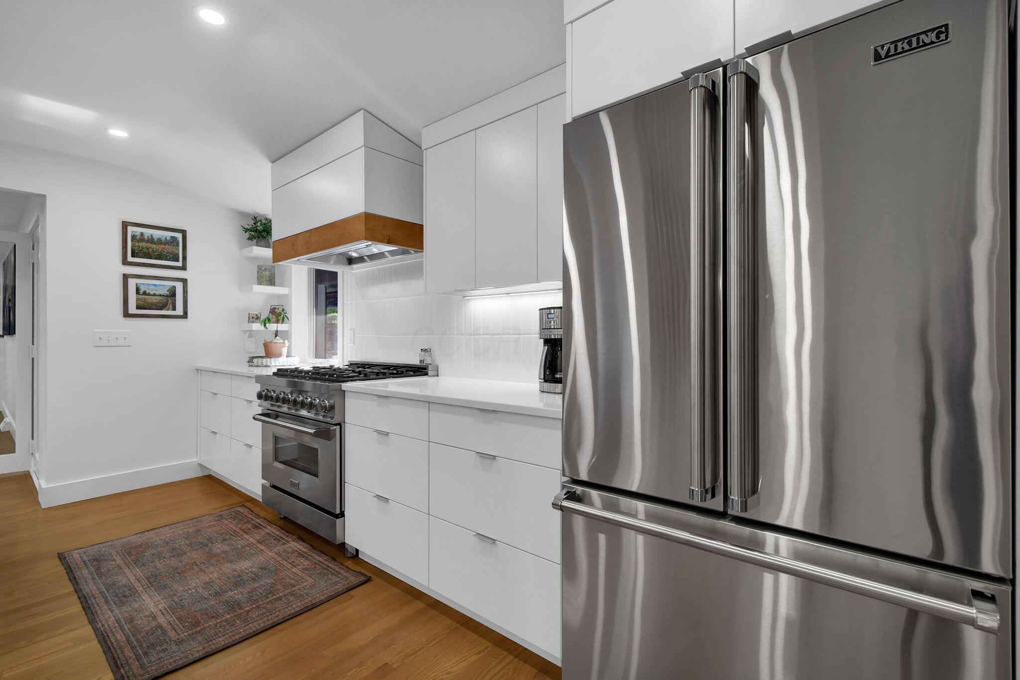 105 Mount Parnassus Drive E Property Photo 10