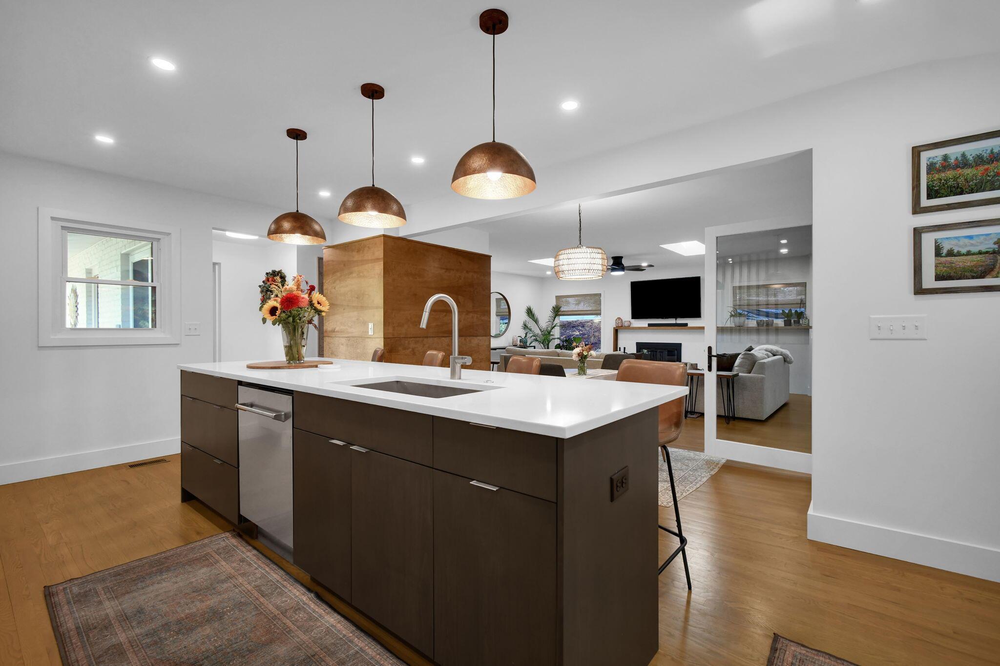 105 Mount Parnassus Drive E Property Photo 11