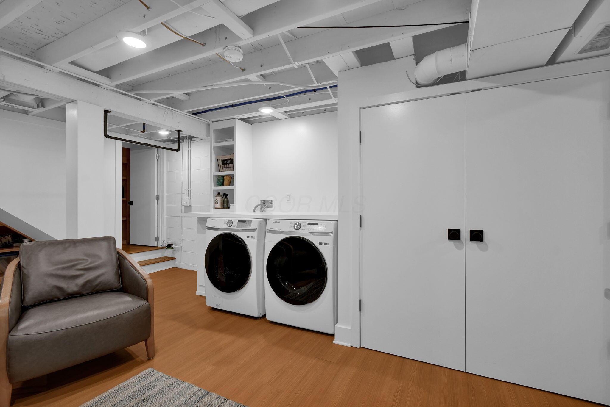 105 Mount Parnassus Drive E Property Photo 27